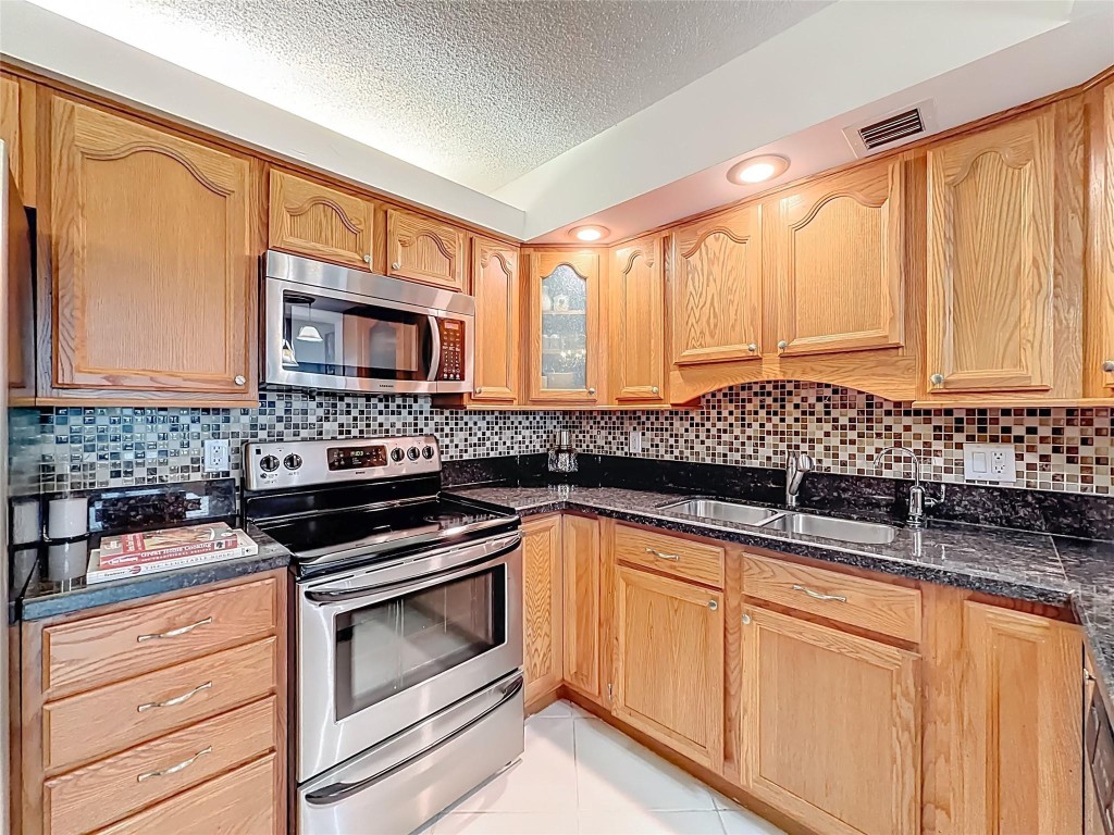 1101 River Reach Dr #502 Fort Lauderdale, FL 33315