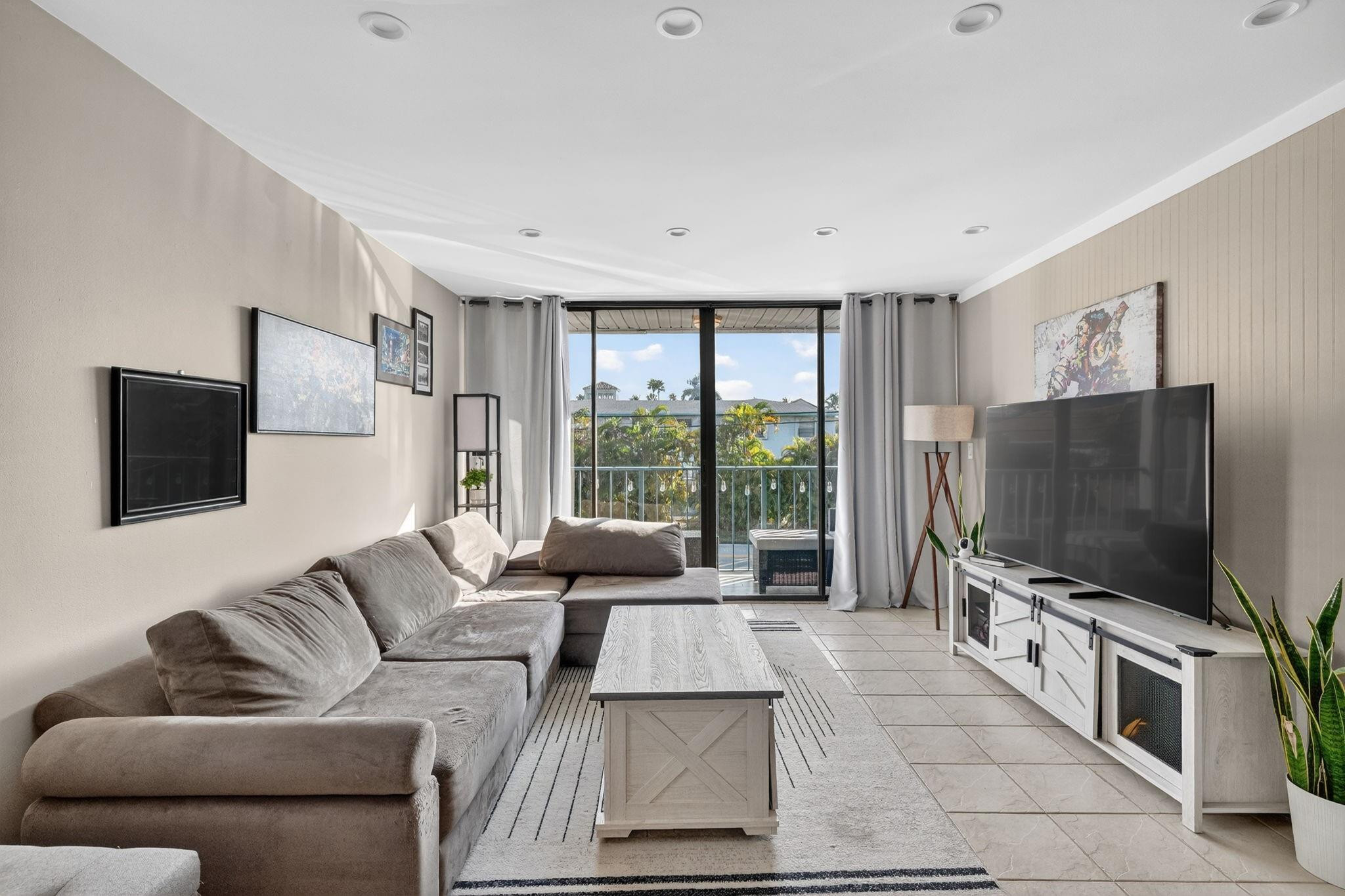 1531 SE 15th #6 Fort Lauderdale, FL 33316