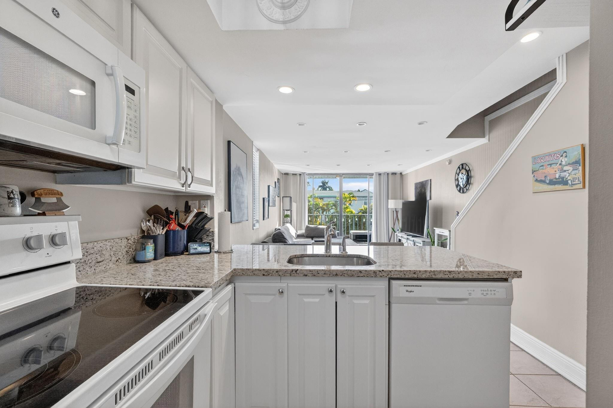 1531 SE 15th #6 Fort Lauderdale, FL 33316