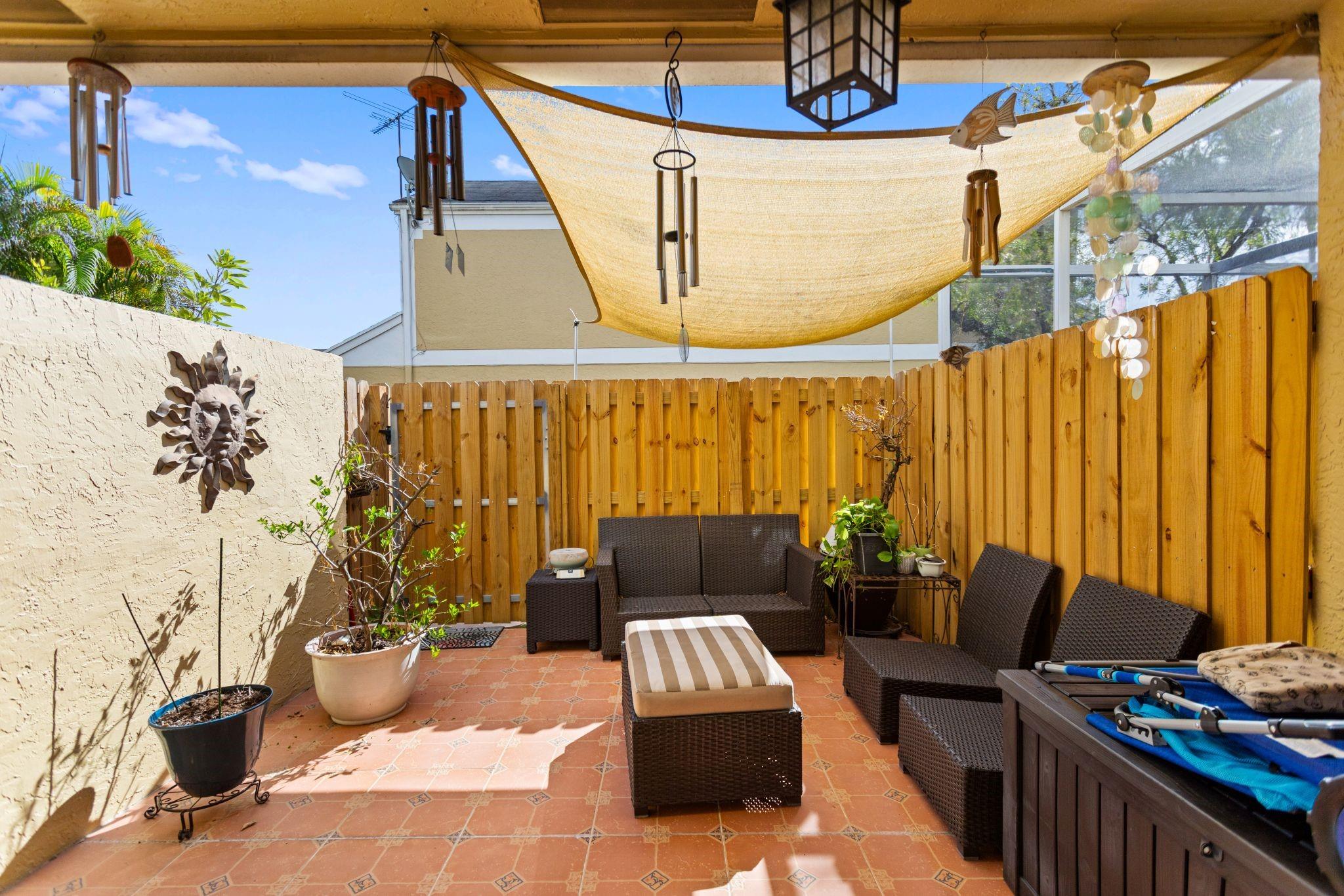 12286 NW 14th St Pembroke Pines, FL 33026