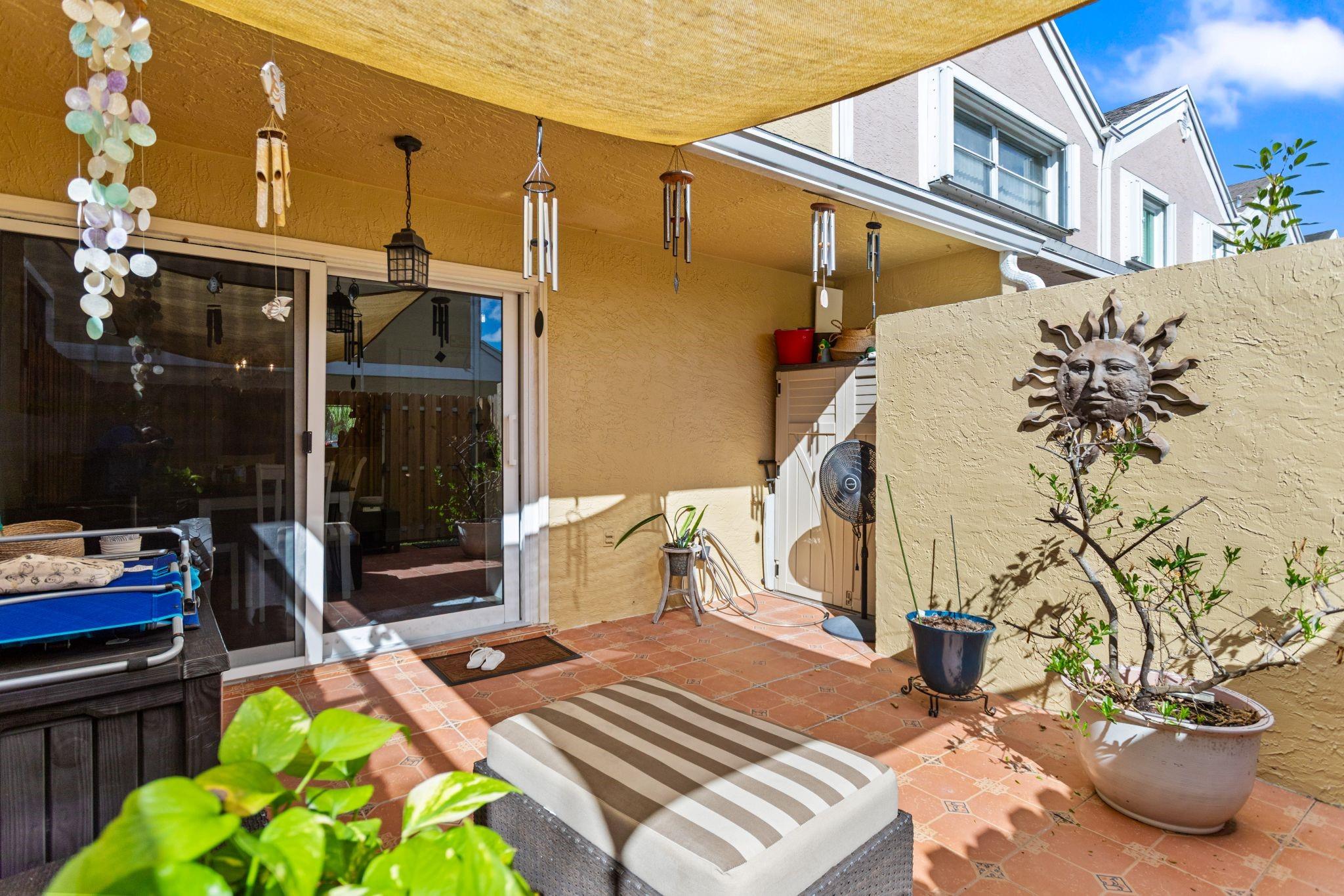 12286 NW 14th St Pembroke Pines, FL 33026