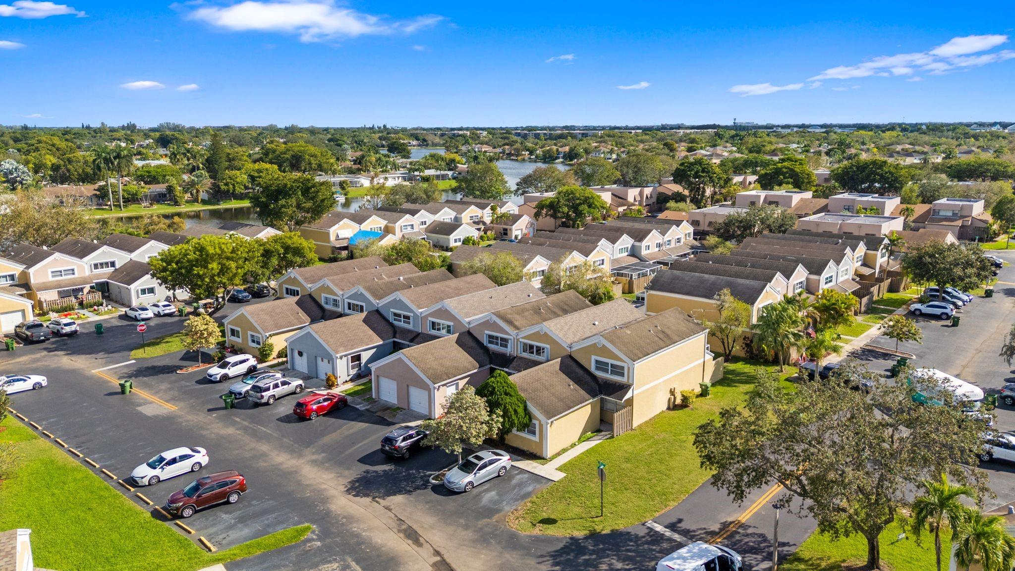 12286 NW 14th St Pembroke Pines, FL 33026