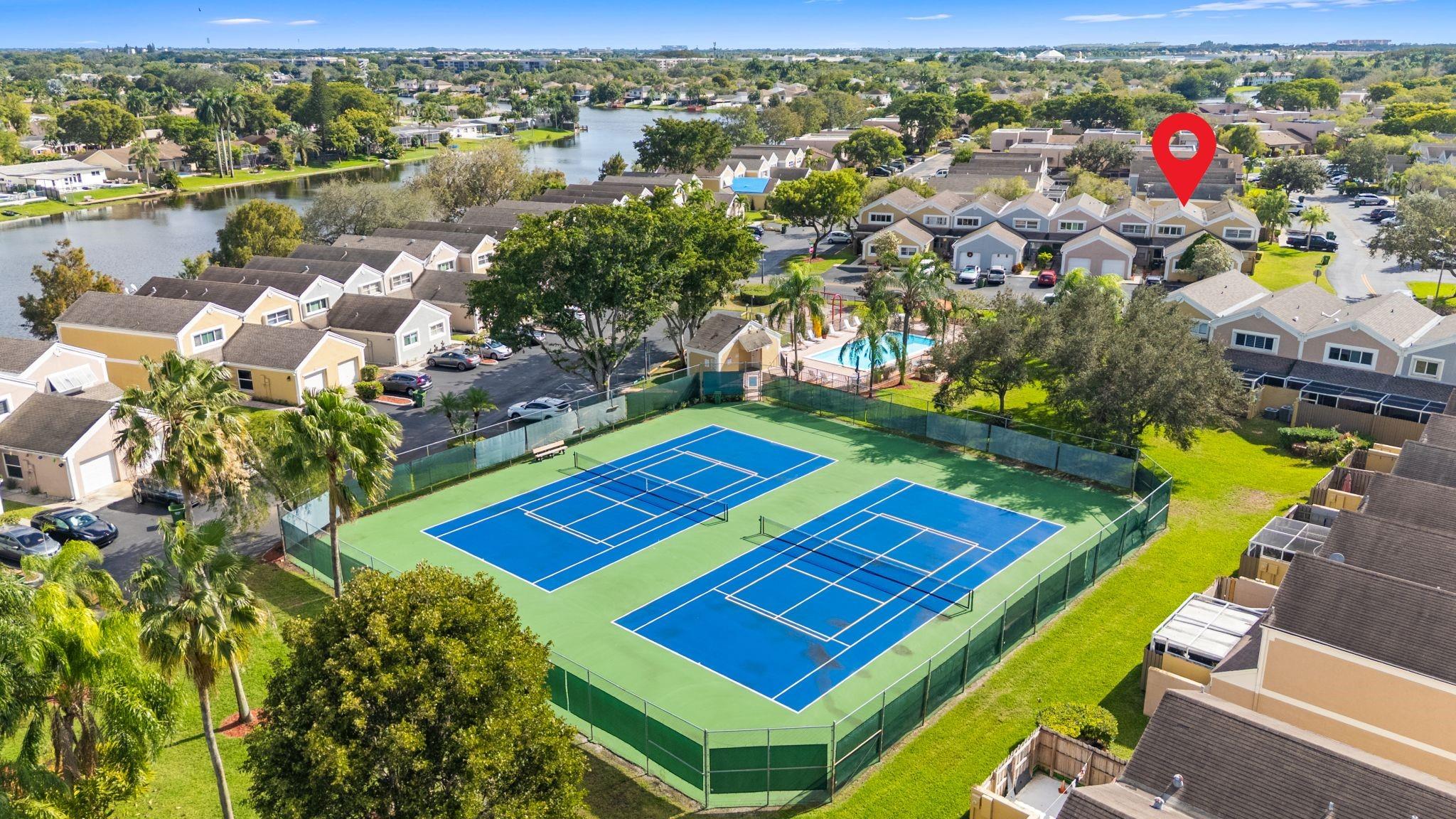 12286 NW 14th St Pembroke Pines, FL 33026