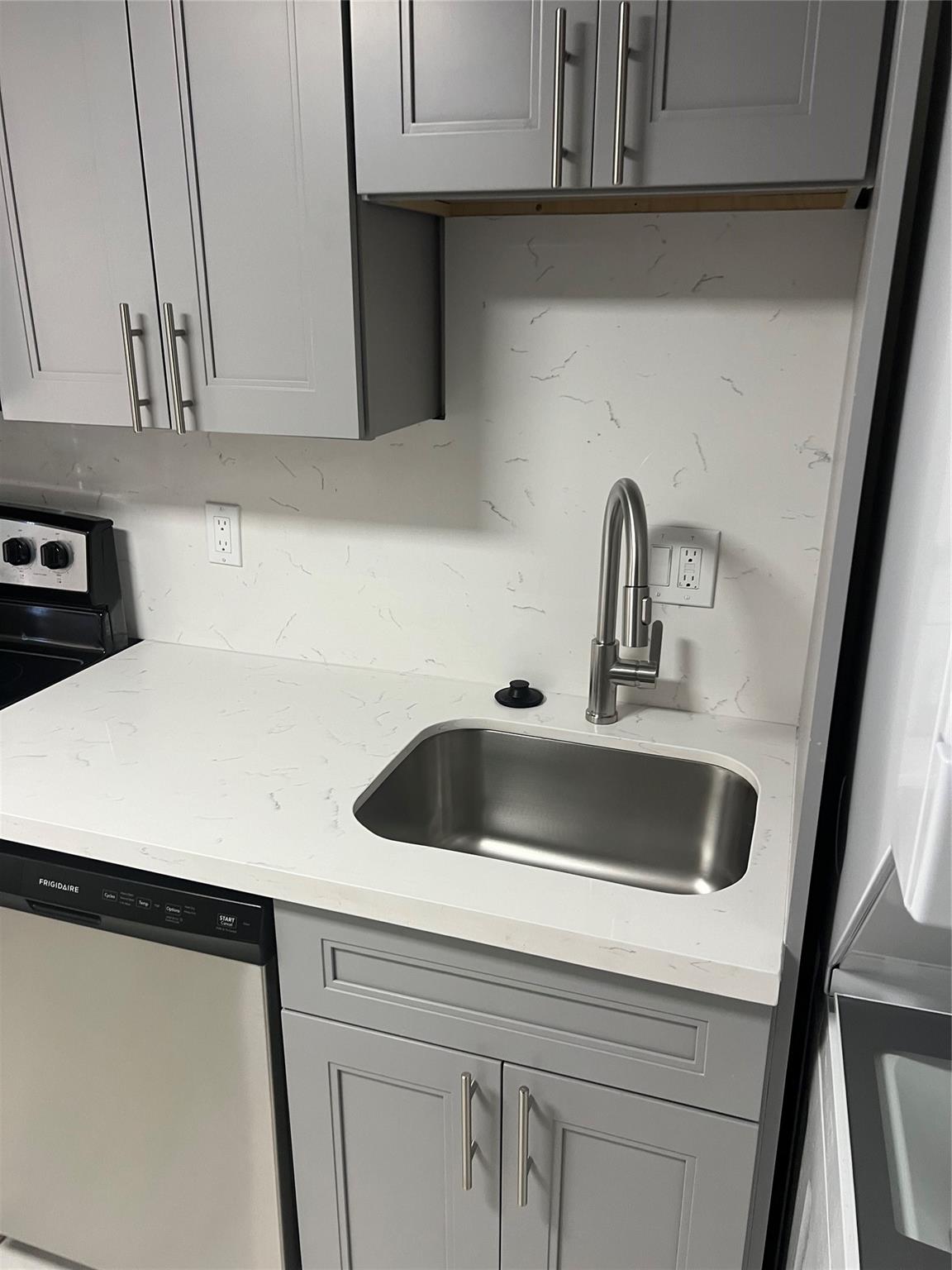 8705 NW 38th Dr #2A Coral Springs, FL 33065