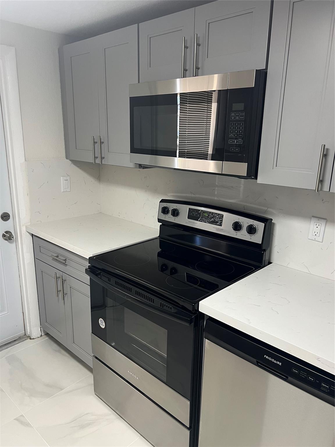 8705 NW 38th Dr #2A Coral Springs, FL 33065