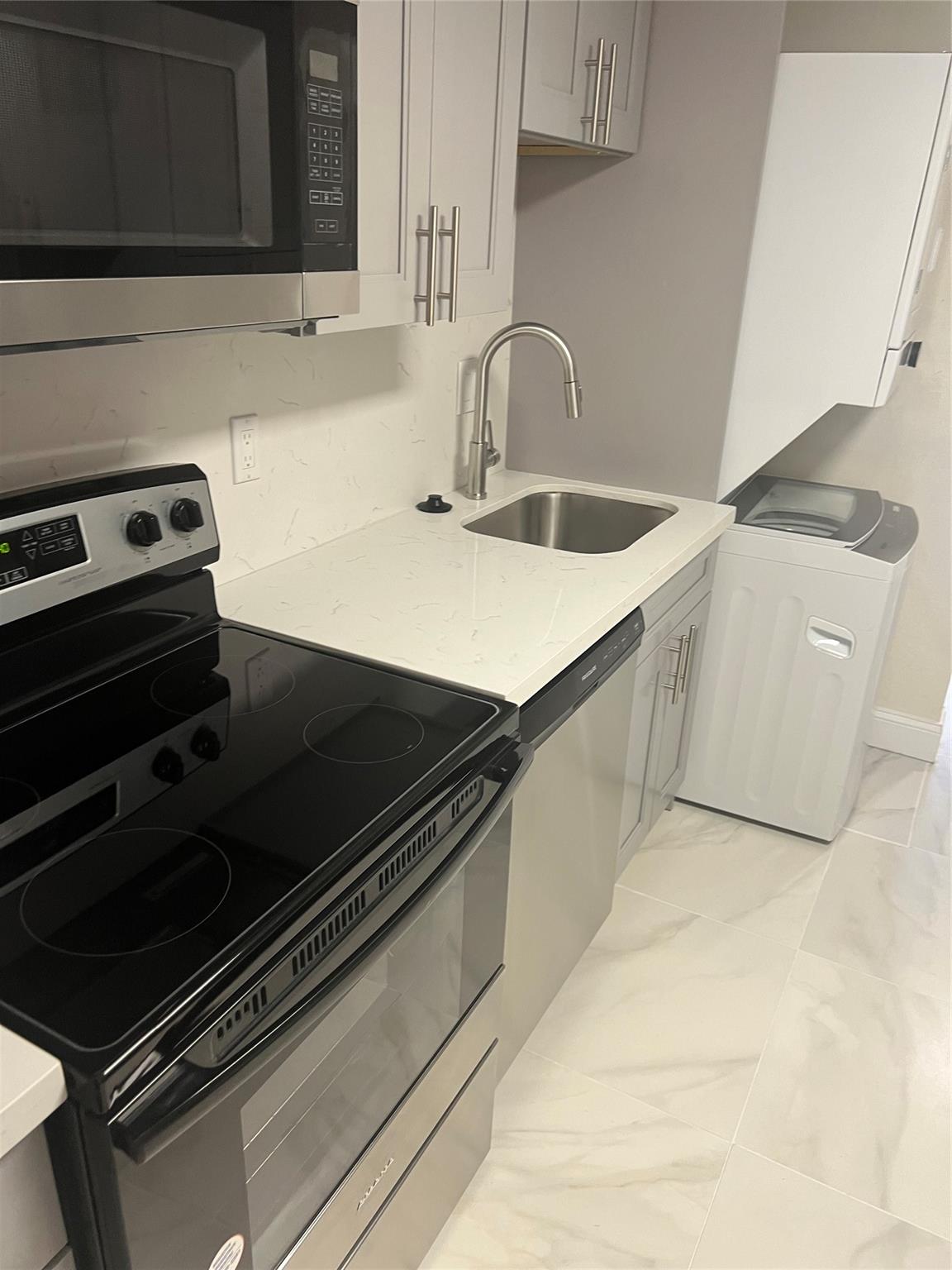 8705 NW 38th Dr #2A Coral Springs, FL 33065