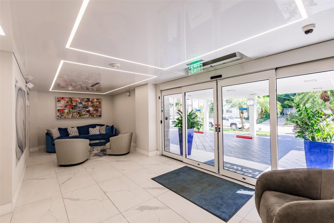 340 Sunset #608 Fort Lauderdale, FL 33301