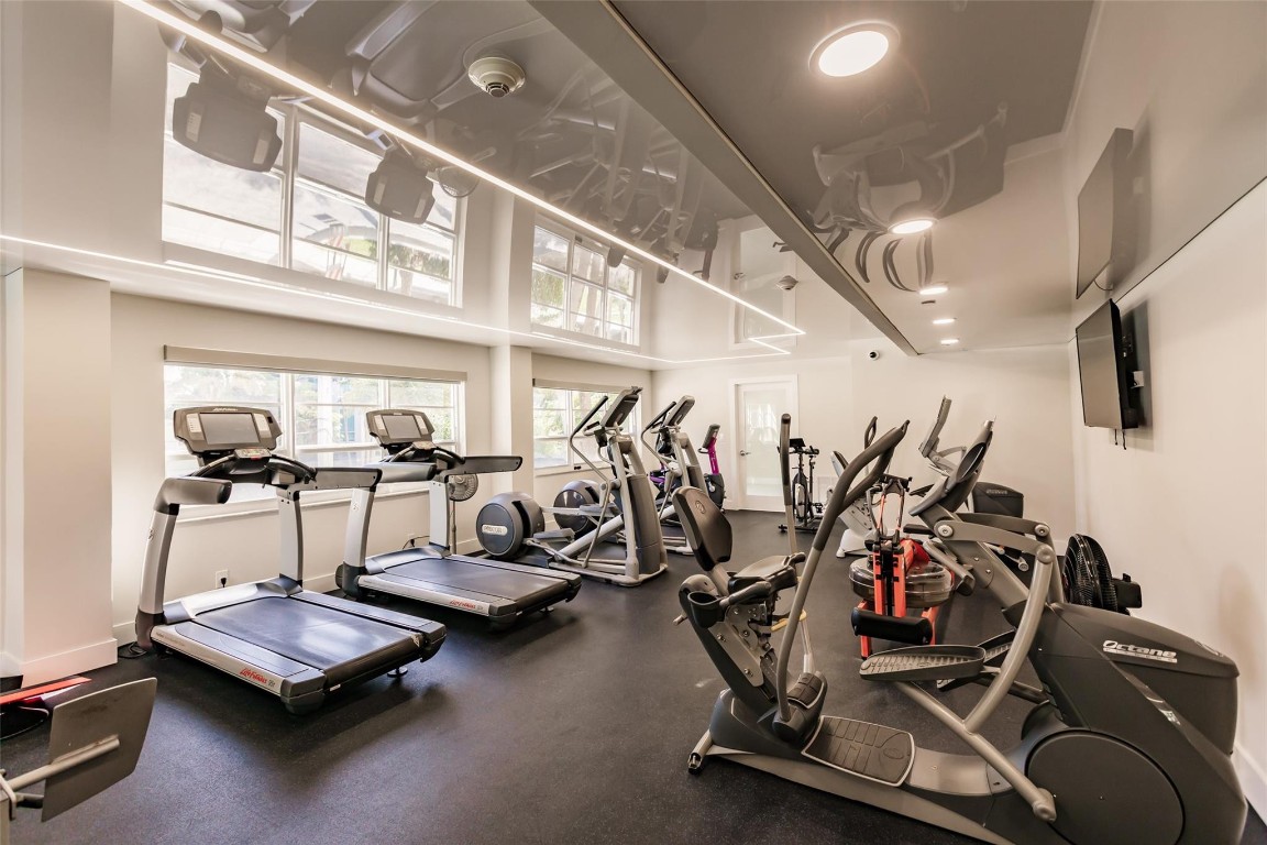 340 Sunset #608 Fort Lauderdale, FL 33301