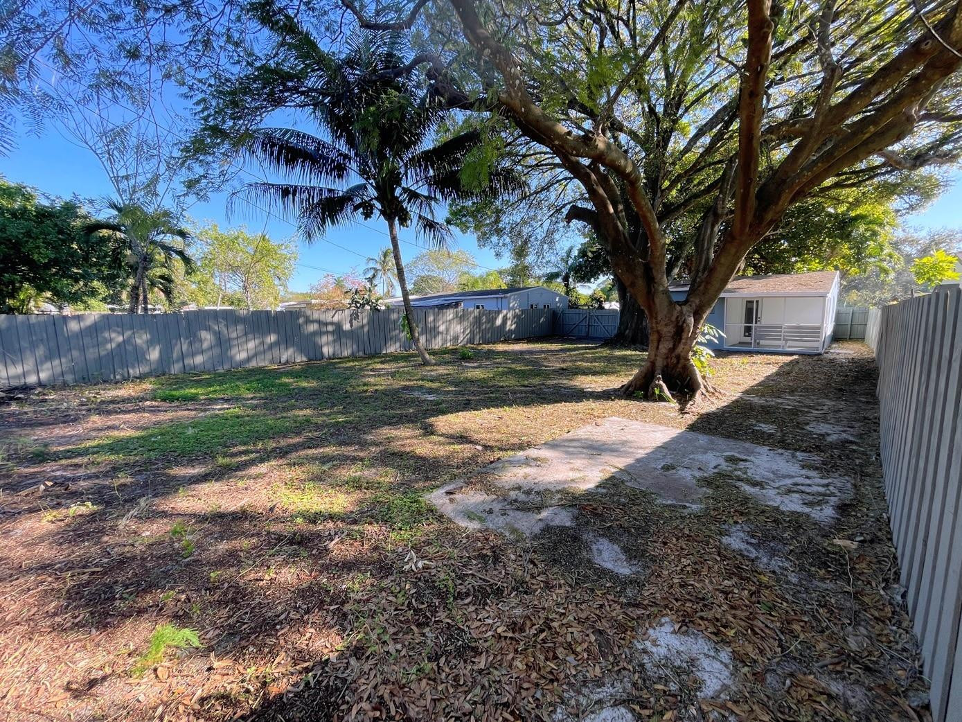 1409 NW 5th Fort Lauderdale, FL 33311