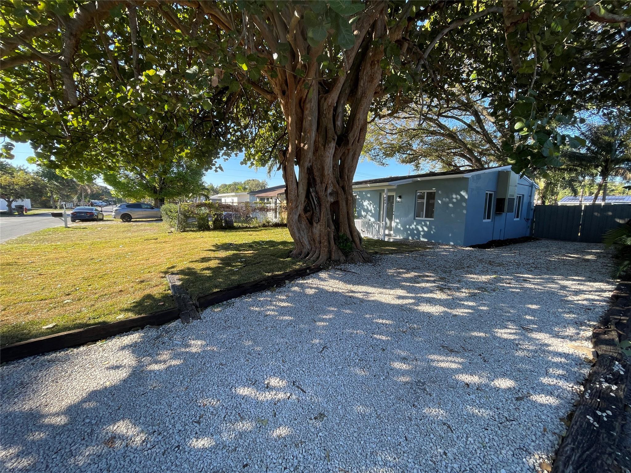 1409 NW 5th Fort Lauderdale, FL 33311