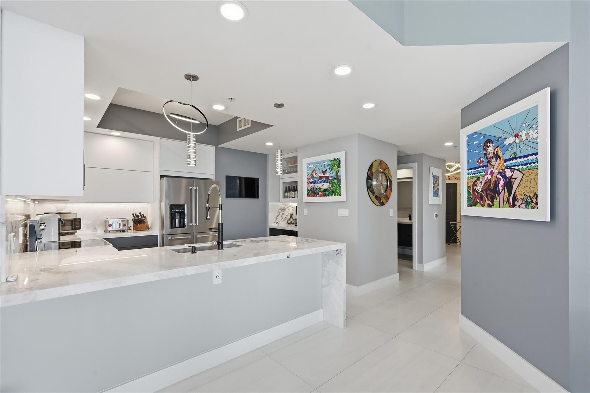 315 NE 3rd #1006 Fort Lauderdale, FL 33301