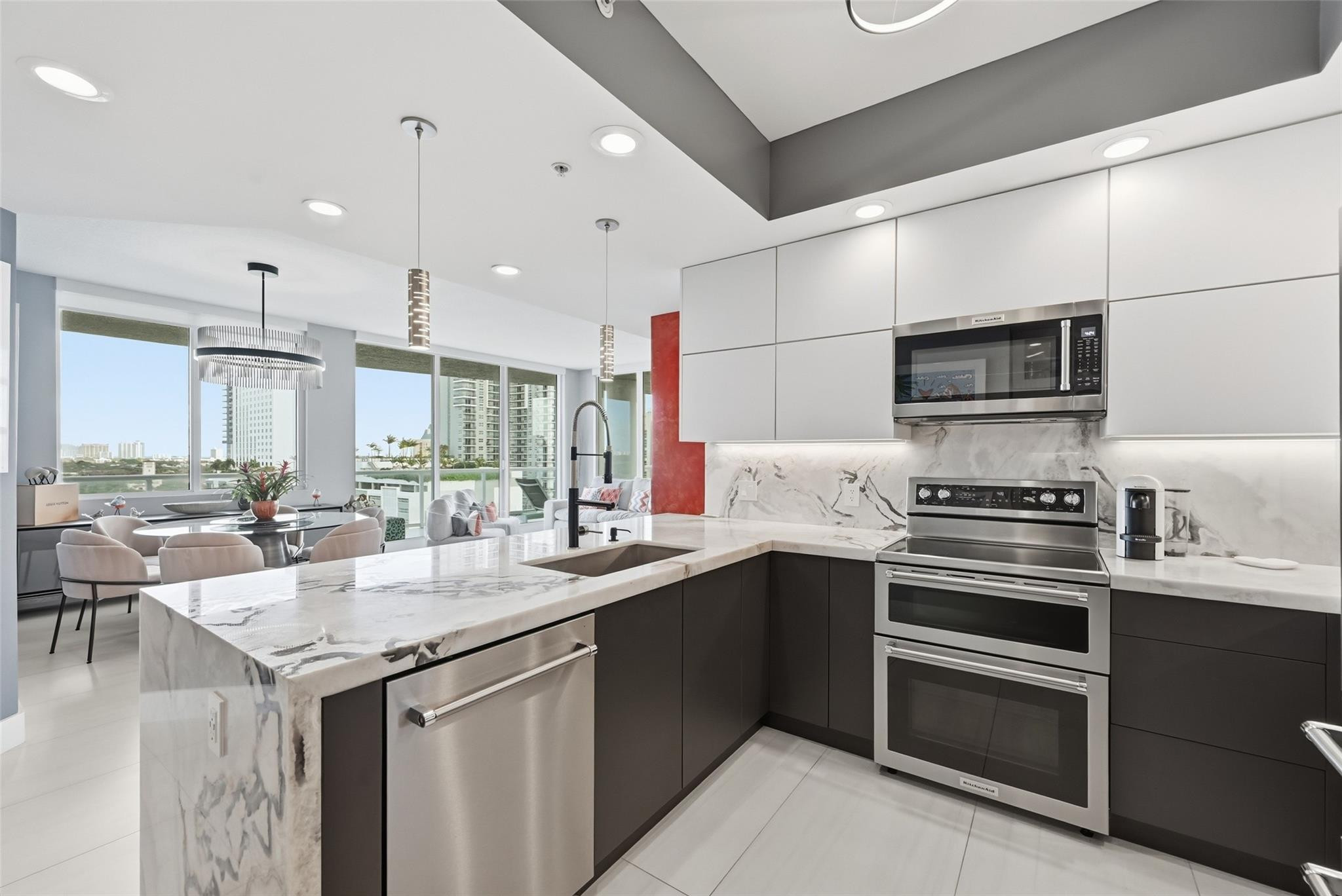 315 NE 3rd #1006 Fort Lauderdale, FL 33301