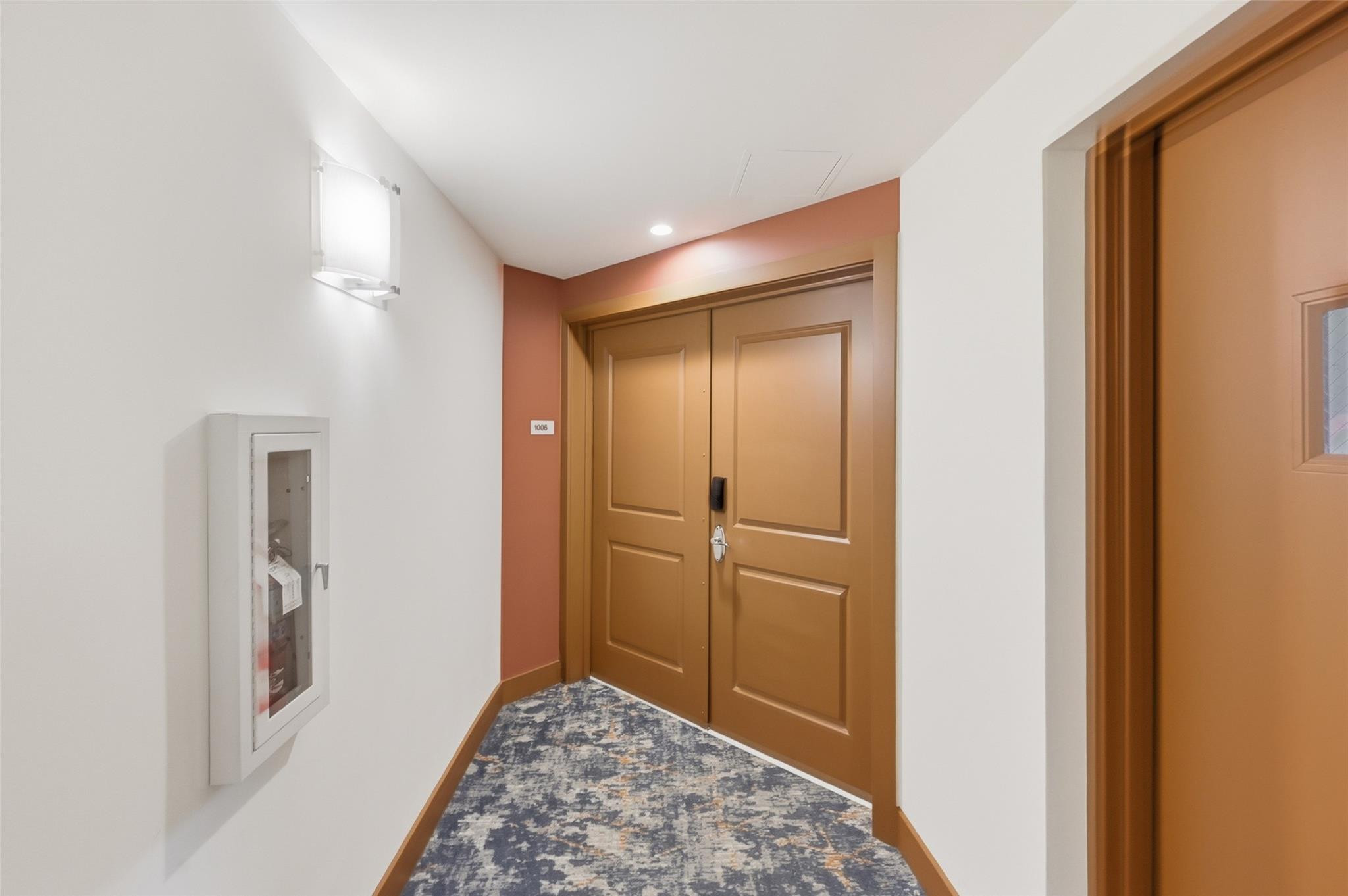 315 NE 3rd #1006 Fort Lauderdale, FL 33301