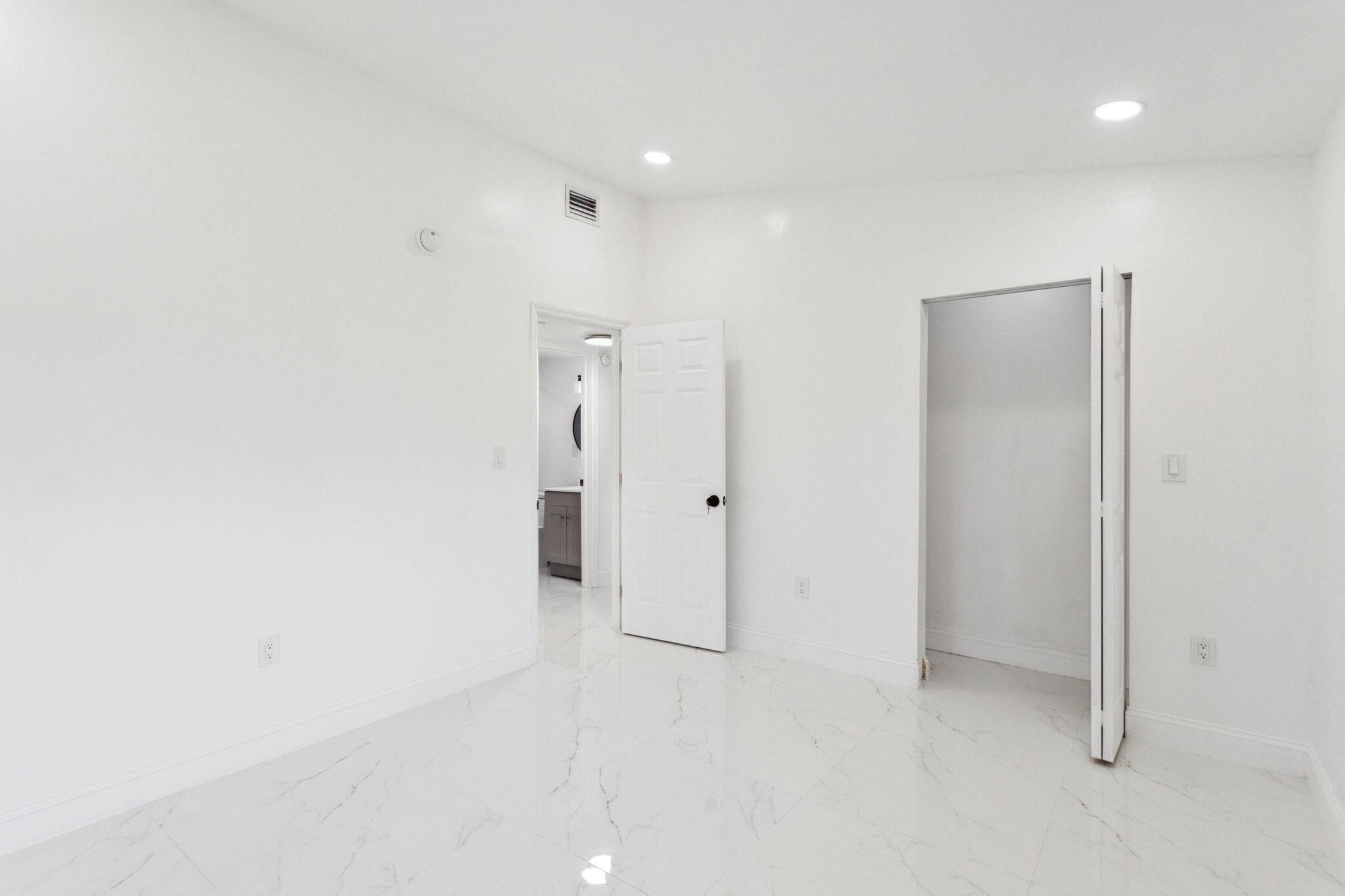 1530 NW 18th Ct Fort Lauderdale, FL 33311