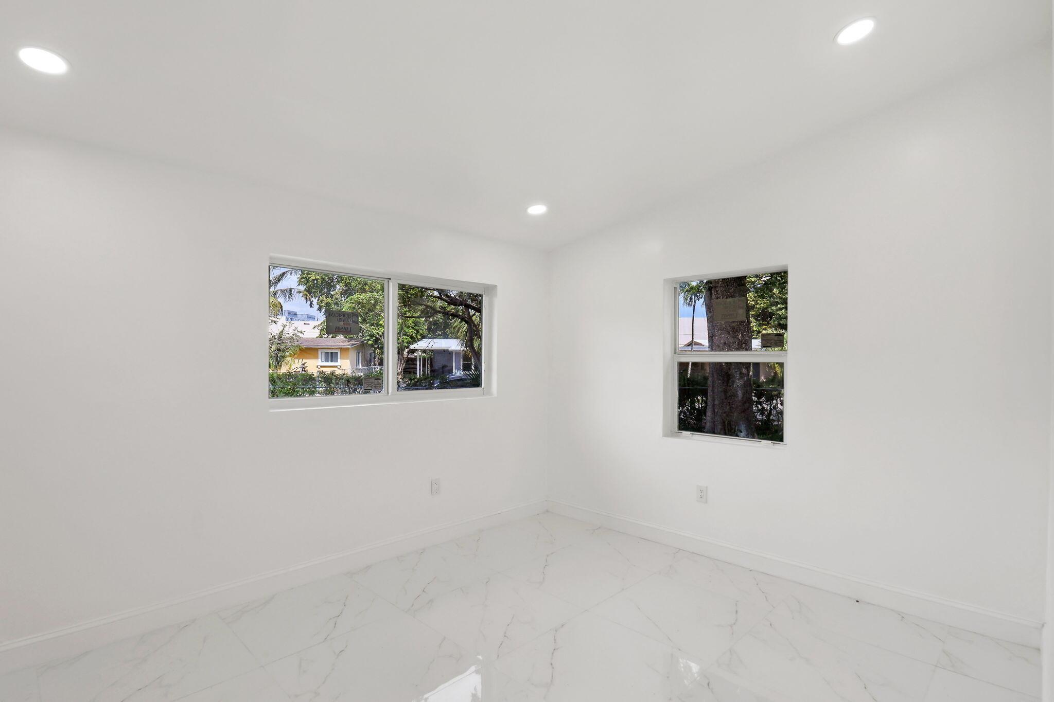 1530 NW 18th Ct Fort Lauderdale, FL 33311