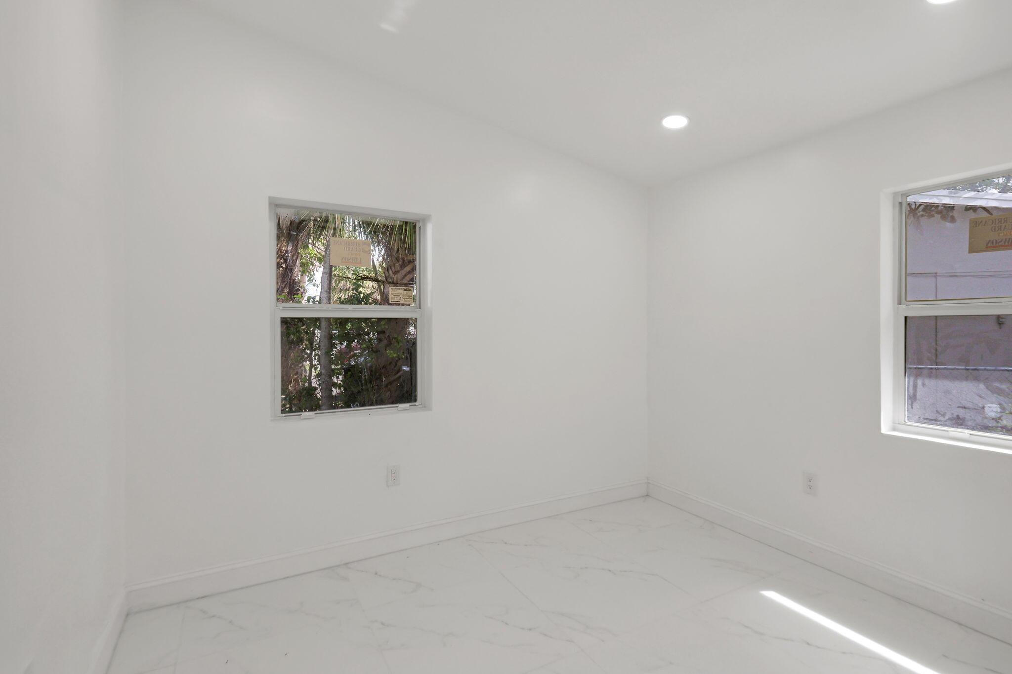 1530 NW 18th Ct Fort Lauderdale, FL 33311