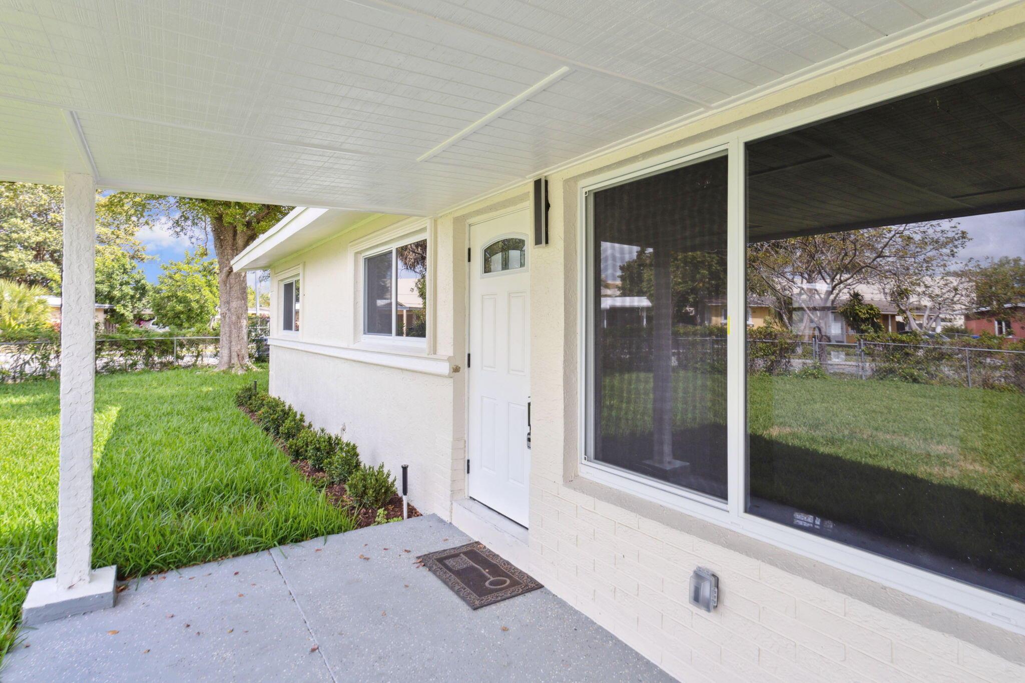 1530 NW 18th Ct Fort Lauderdale, FL 33311