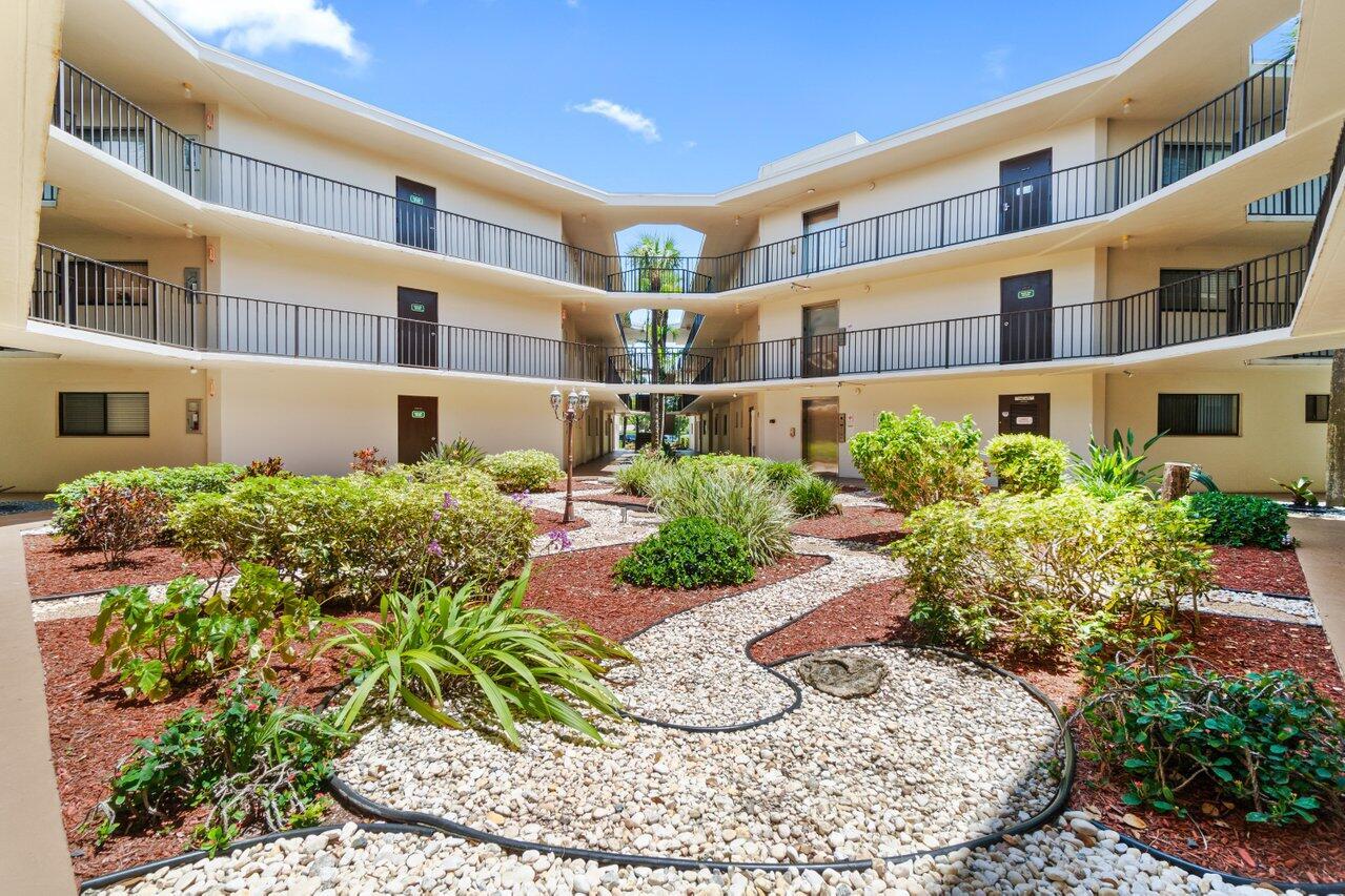 5100 Las Verdes Cir #316,Delray Beach, FL 33484