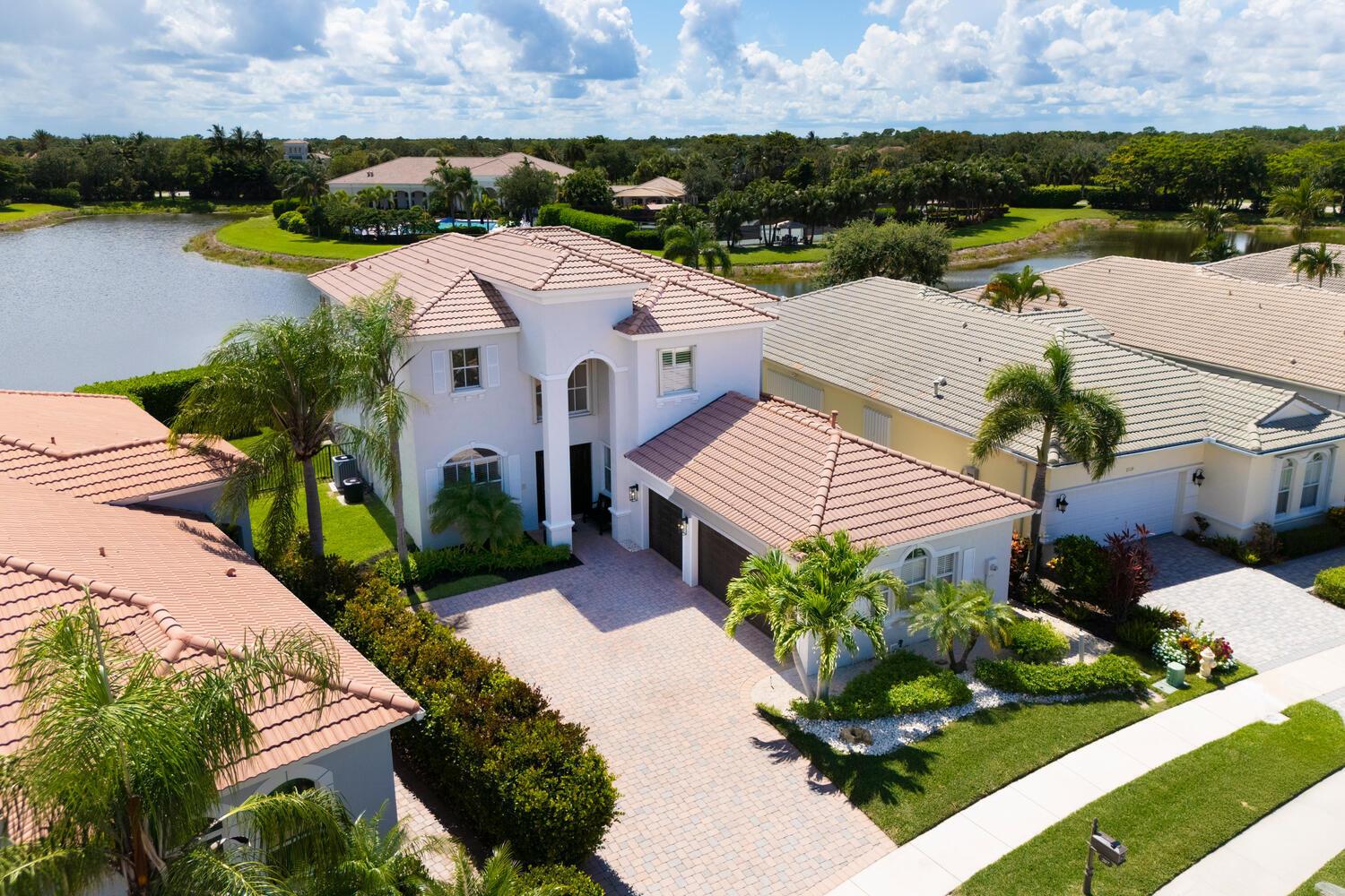 207 Via Condado Way,Palm Beach Gardens, FL 33418