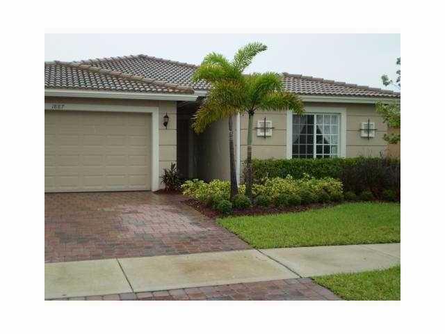 1887 SW Newport Isles Blvd