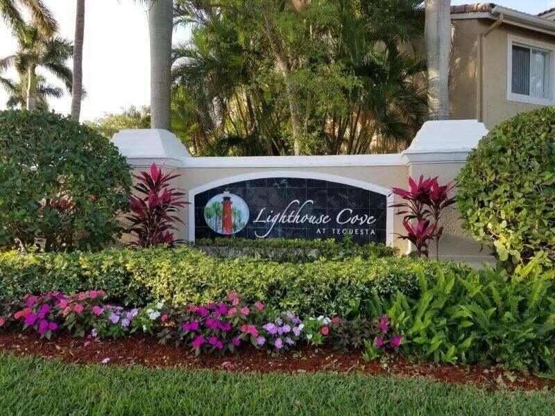 242 Village Blvd #2205