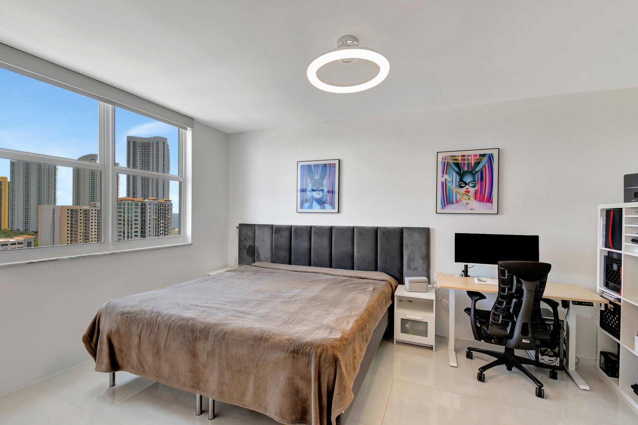 image Arlen House Condo14