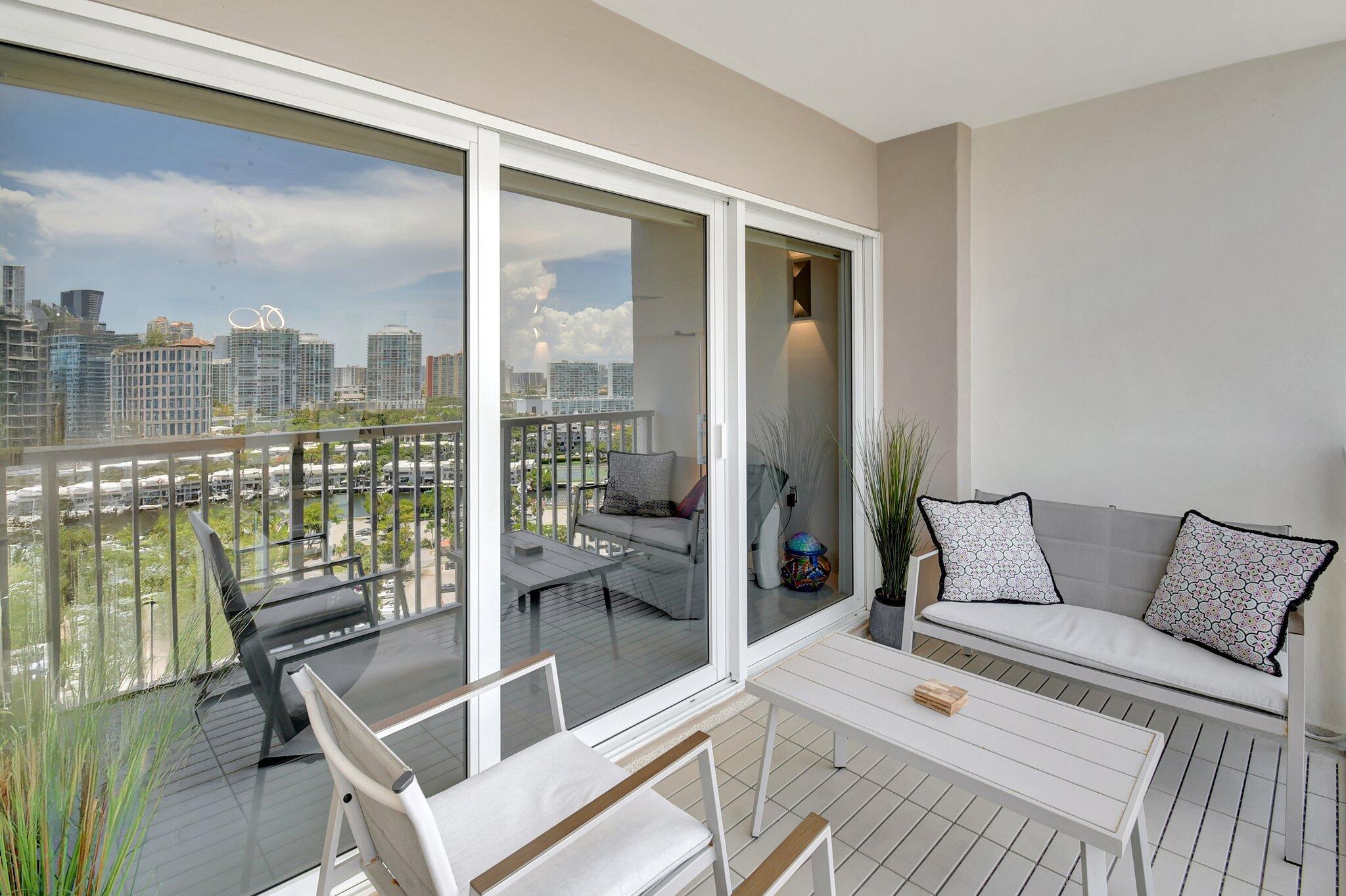 image Arlen House Condo22