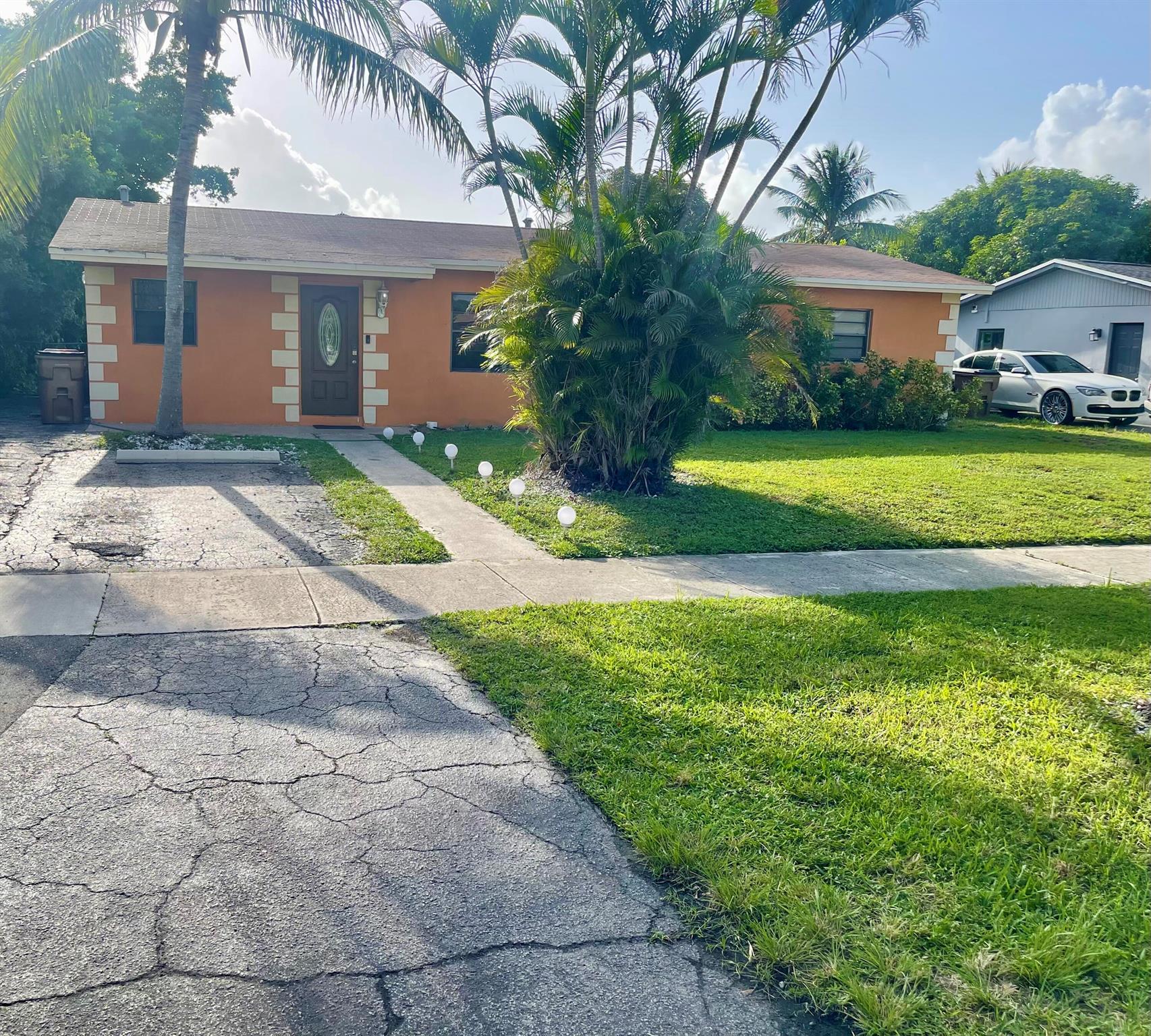 1260 SW 6th Ave
