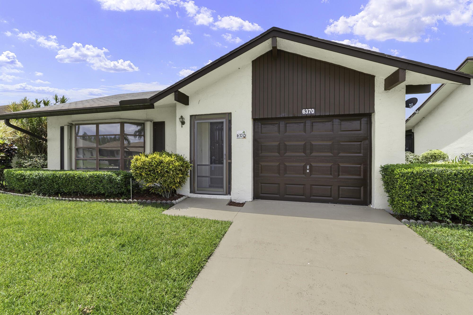 6370 Lakemont Cir