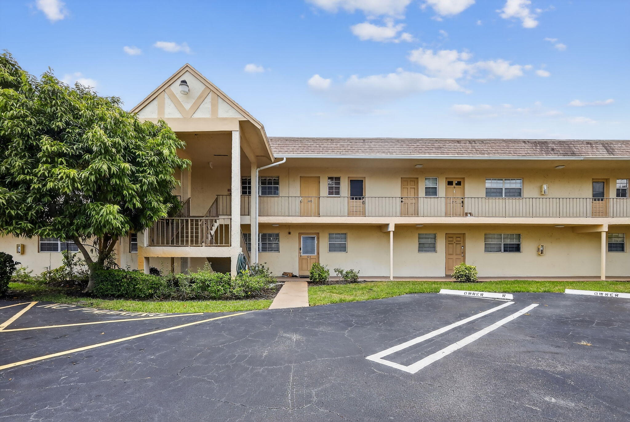 3011 W Linton Blvd #203d