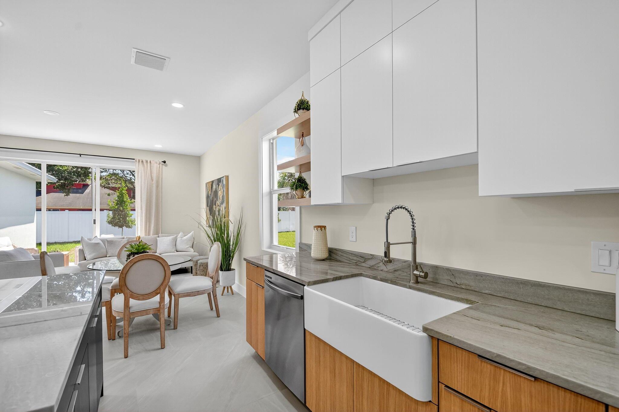 611 N Loxahatchee Dr Jupiter, FL 33458