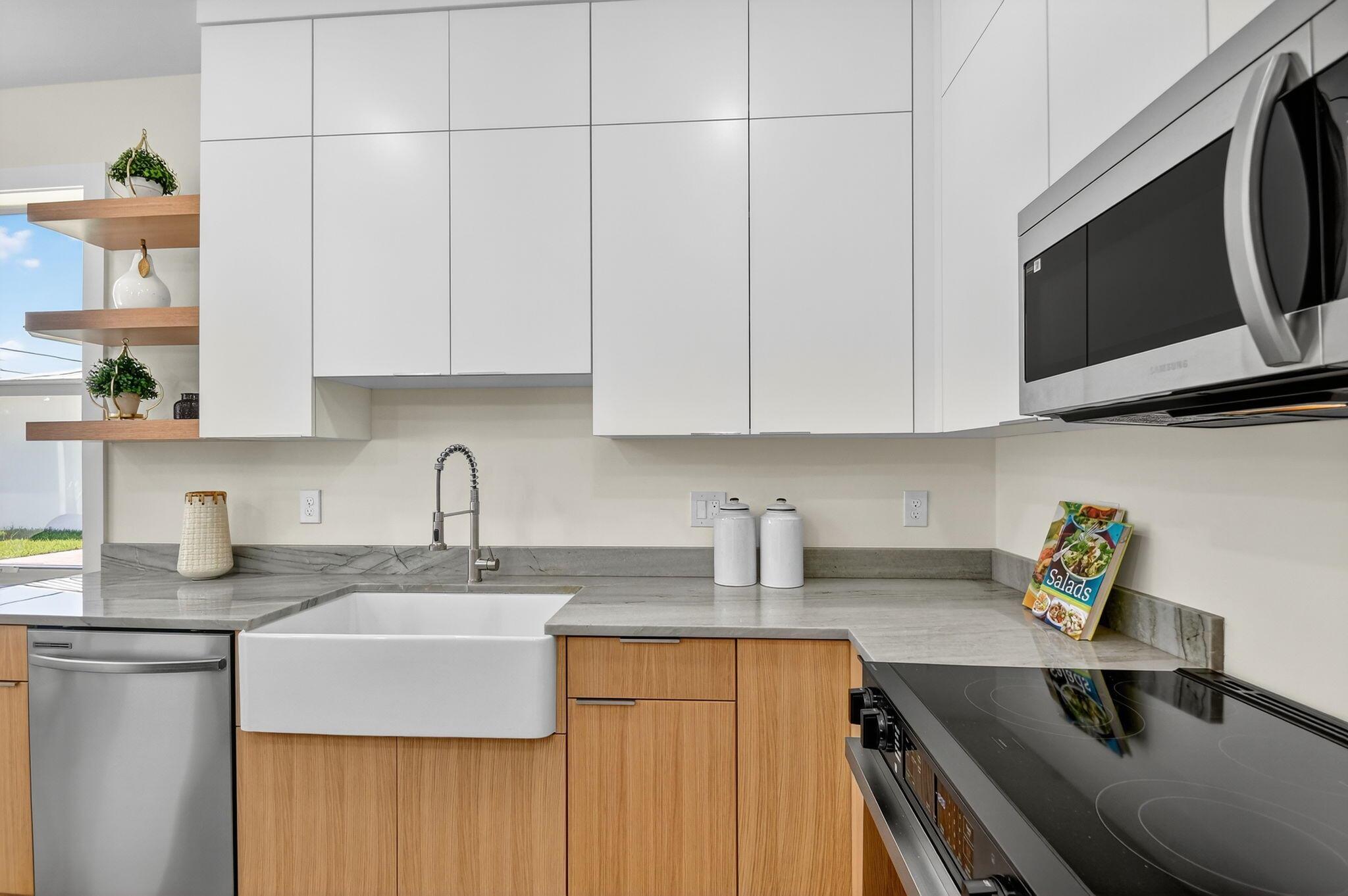 611 N Loxahatchee Dr Jupiter, FL 33458