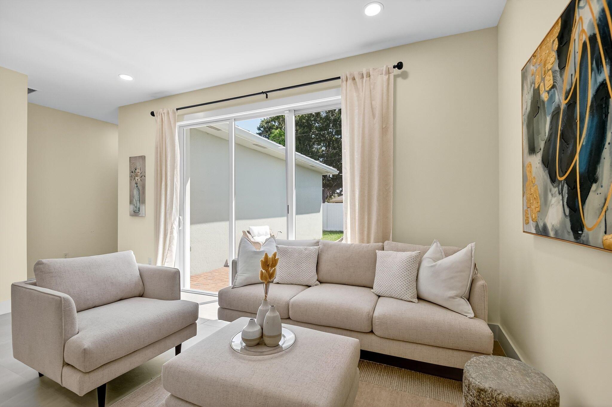 611 N Loxahatchee Dr Jupiter, FL 33458