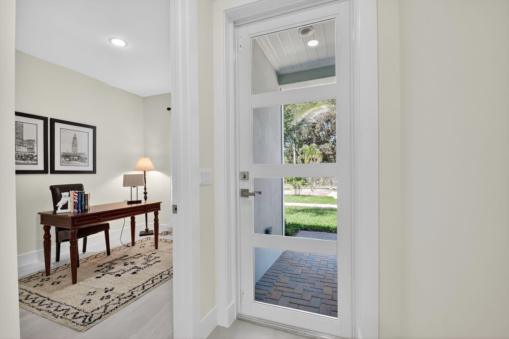 611 N Loxahatchee Dr Jupiter, FL 33458