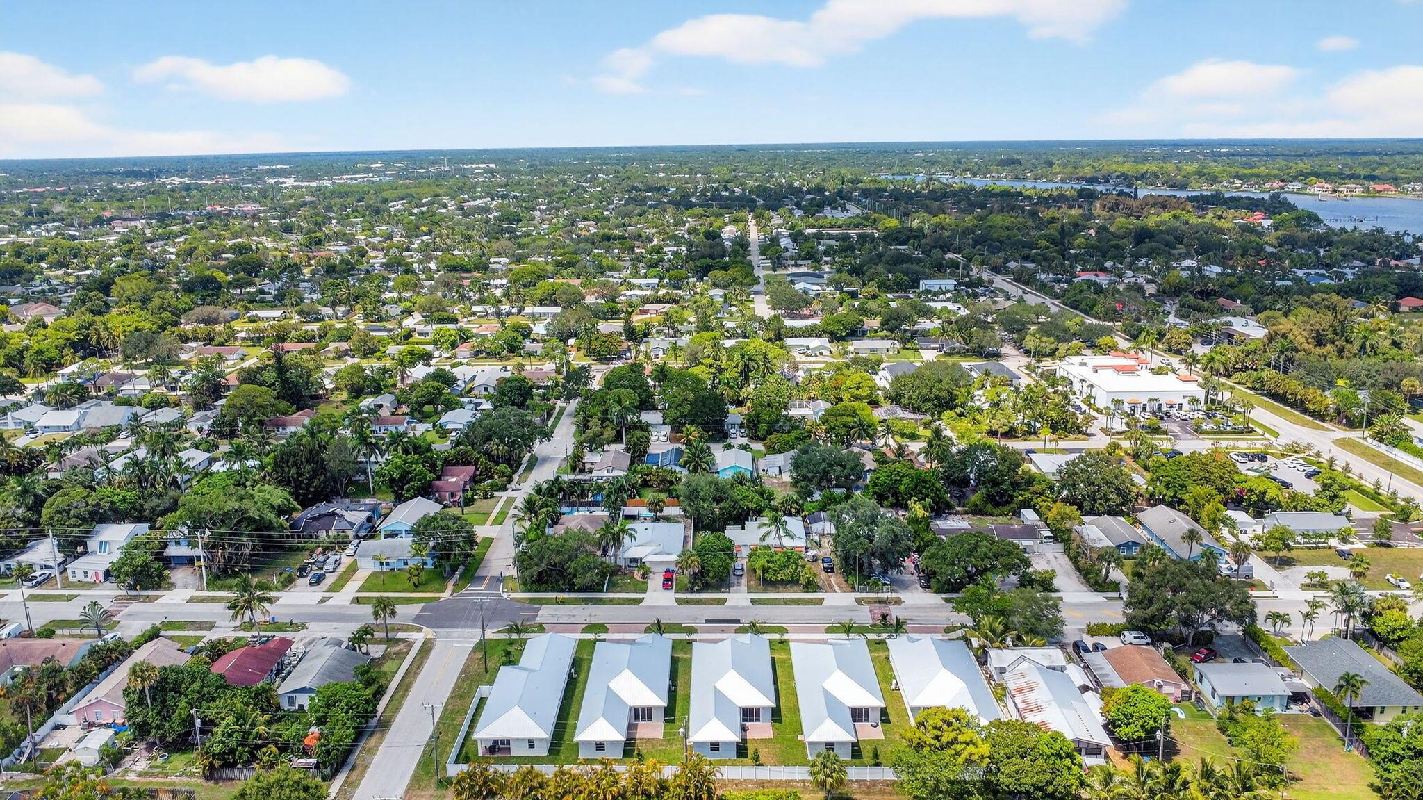 611 N Loxahatchee Dr Jupiter, FL 33458