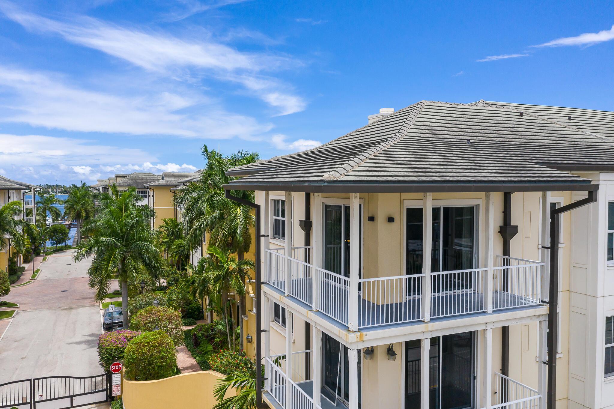 3940 N Flagler Dr #406