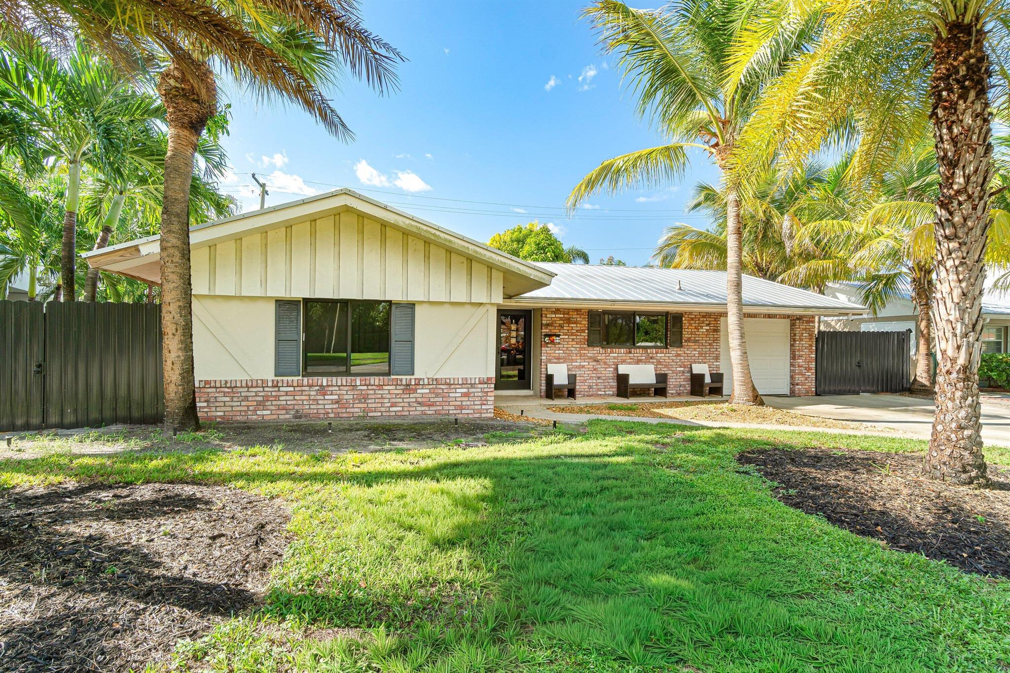 734 Fairhaven Dr