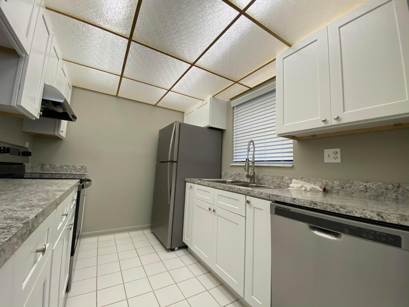 2050 N Congress 104th Ave #104