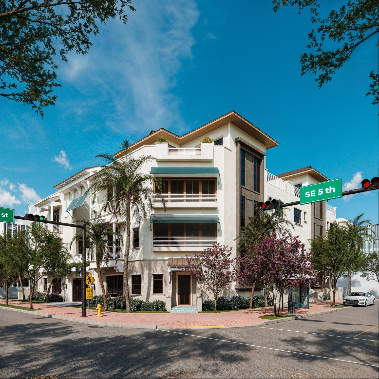 102 SE 5th Ave #3
