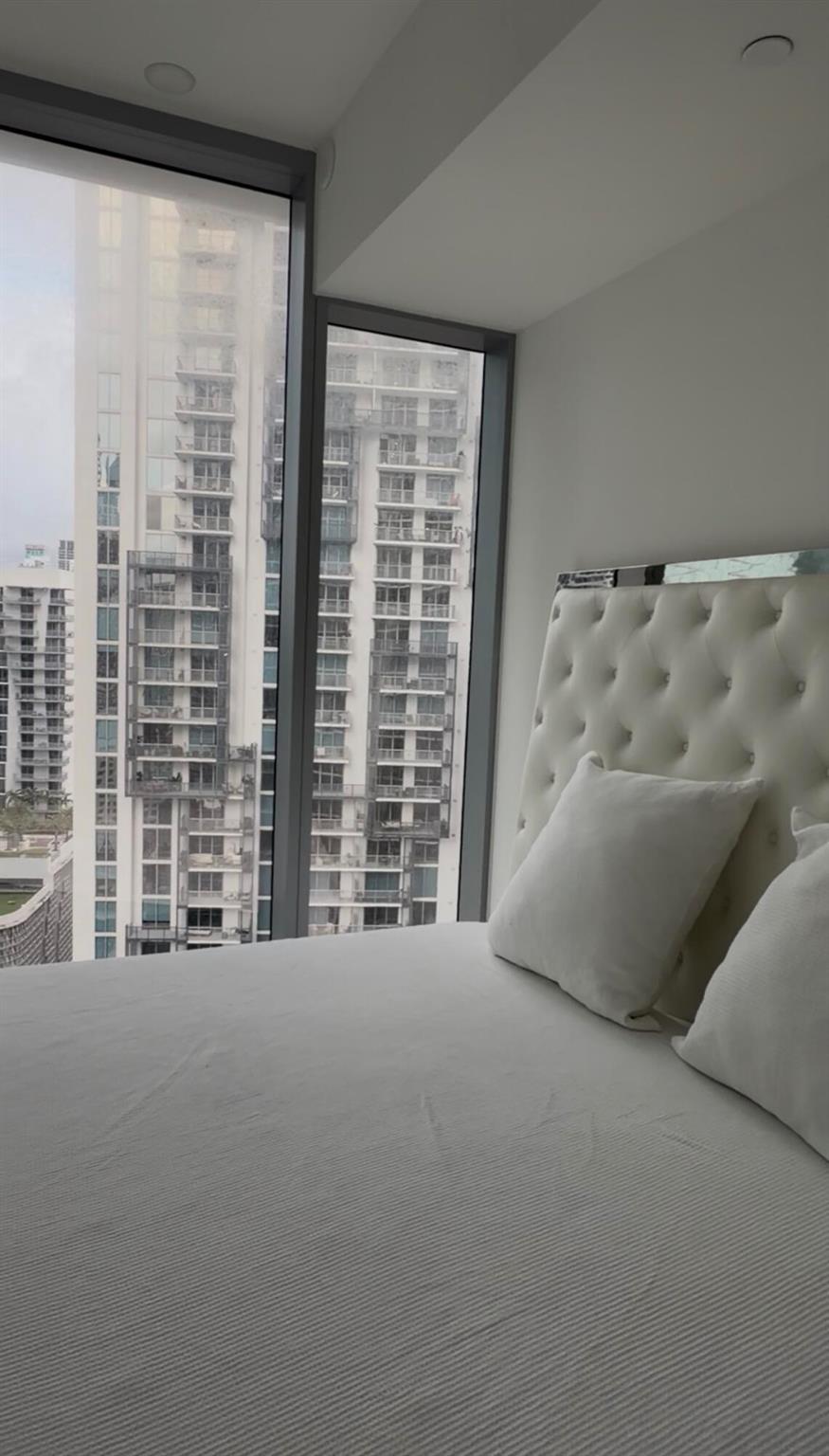 image Aston Martin Residences6