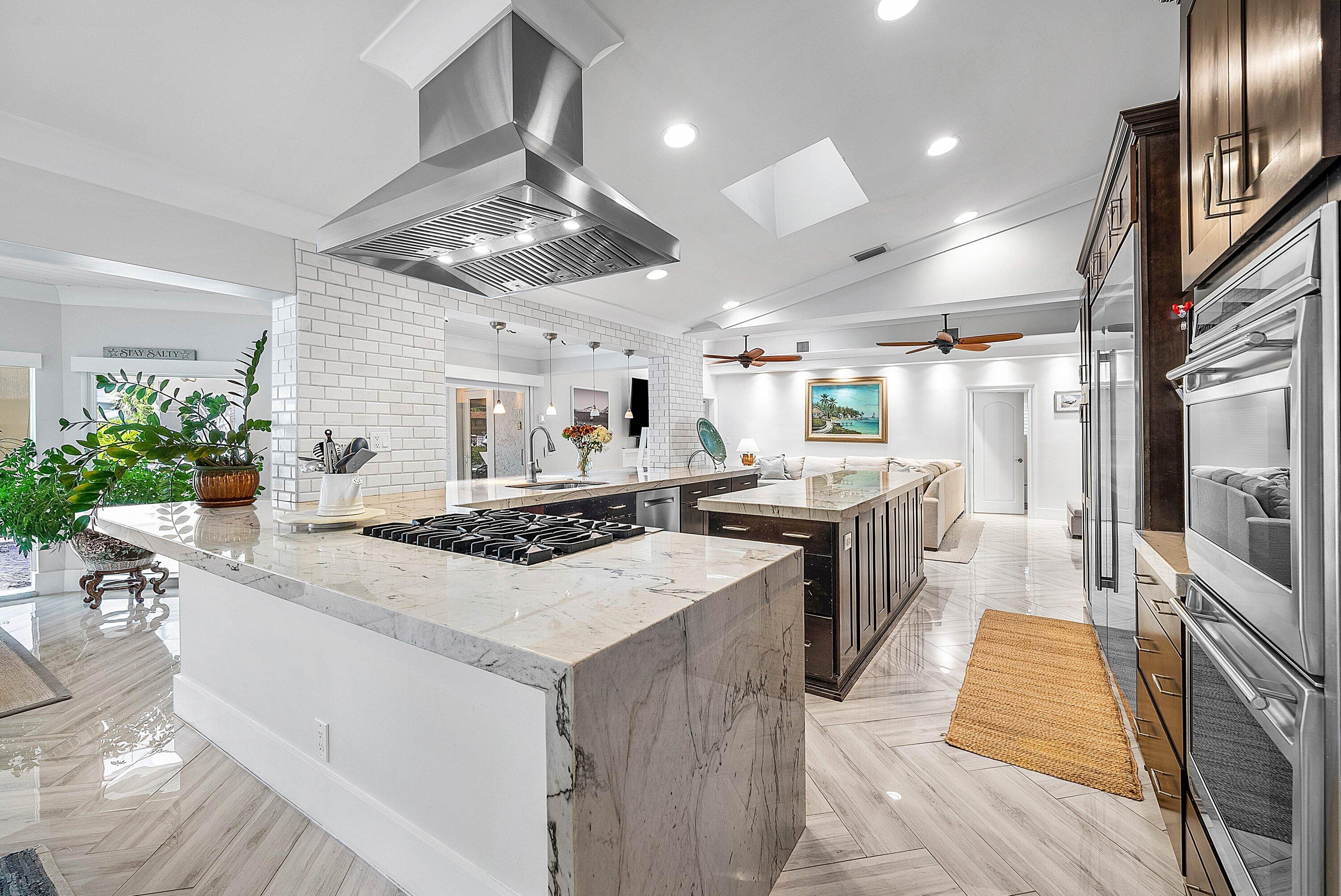 7425 NE Bay Cv Boca Raton, FL 33487