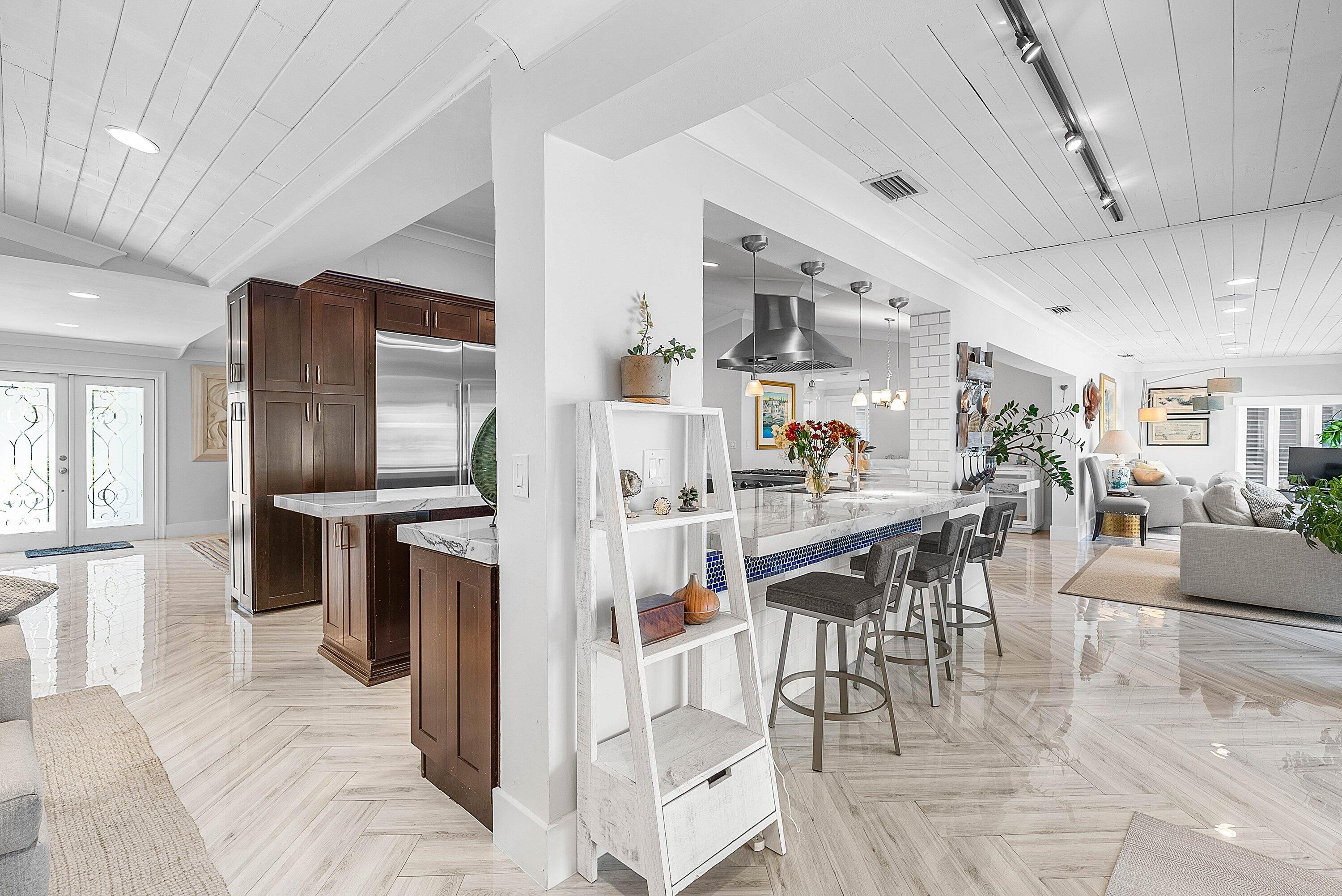 7425 NE Bay Cv Boca Raton, FL 33487