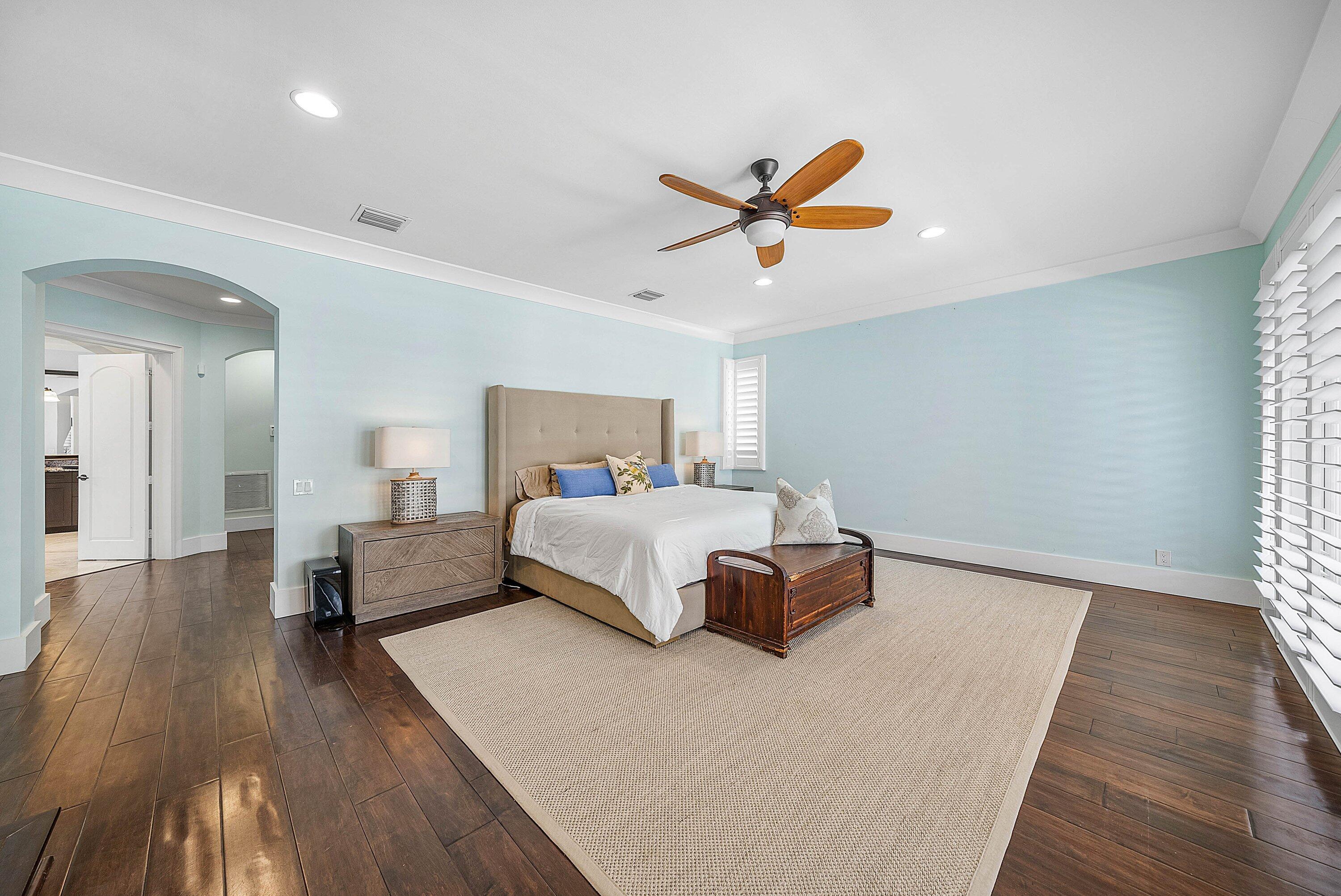 7425 NE Bay Cv Boca Raton, FL 33487