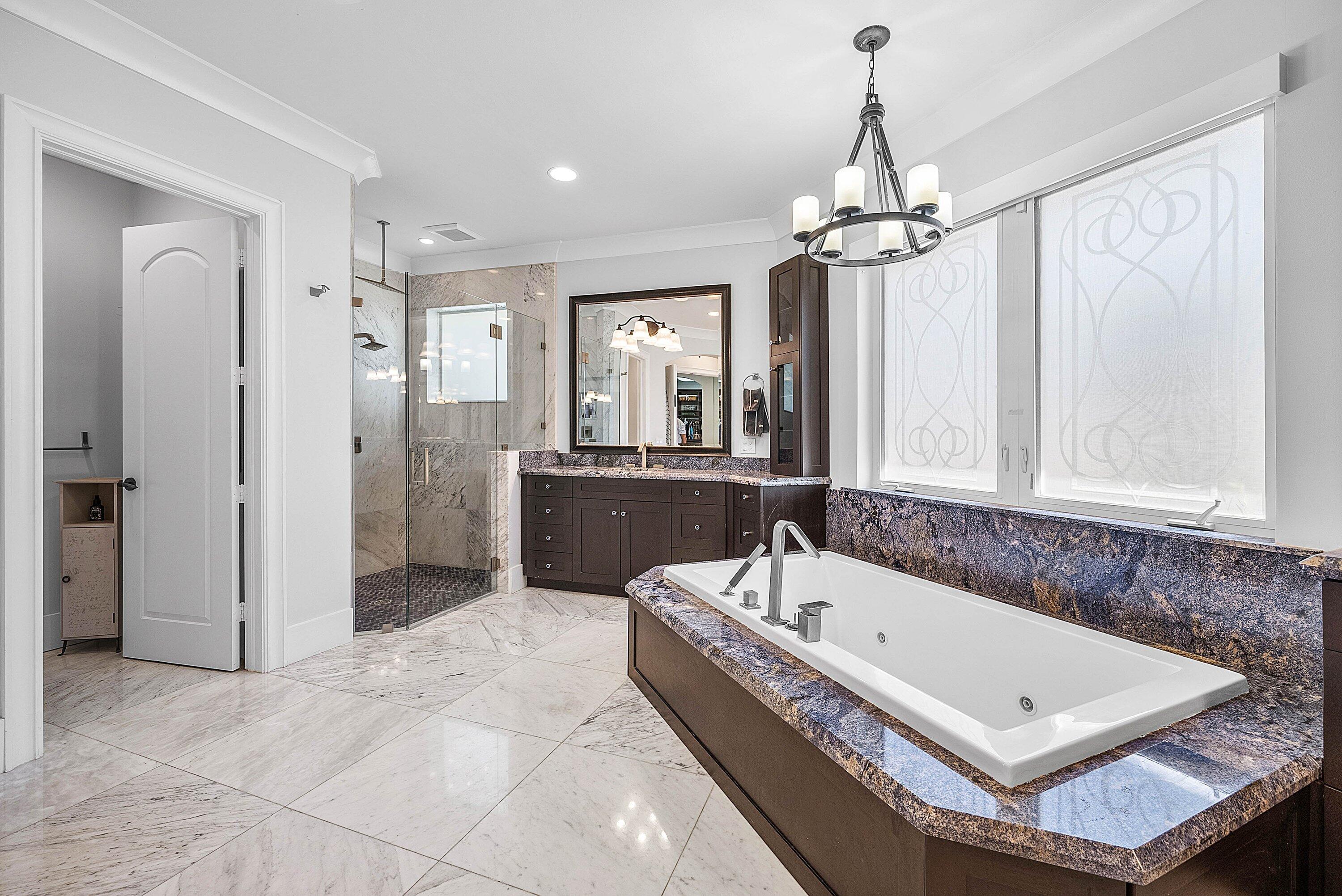 7425 NE Bay Cv Boca Raton, FL 33487