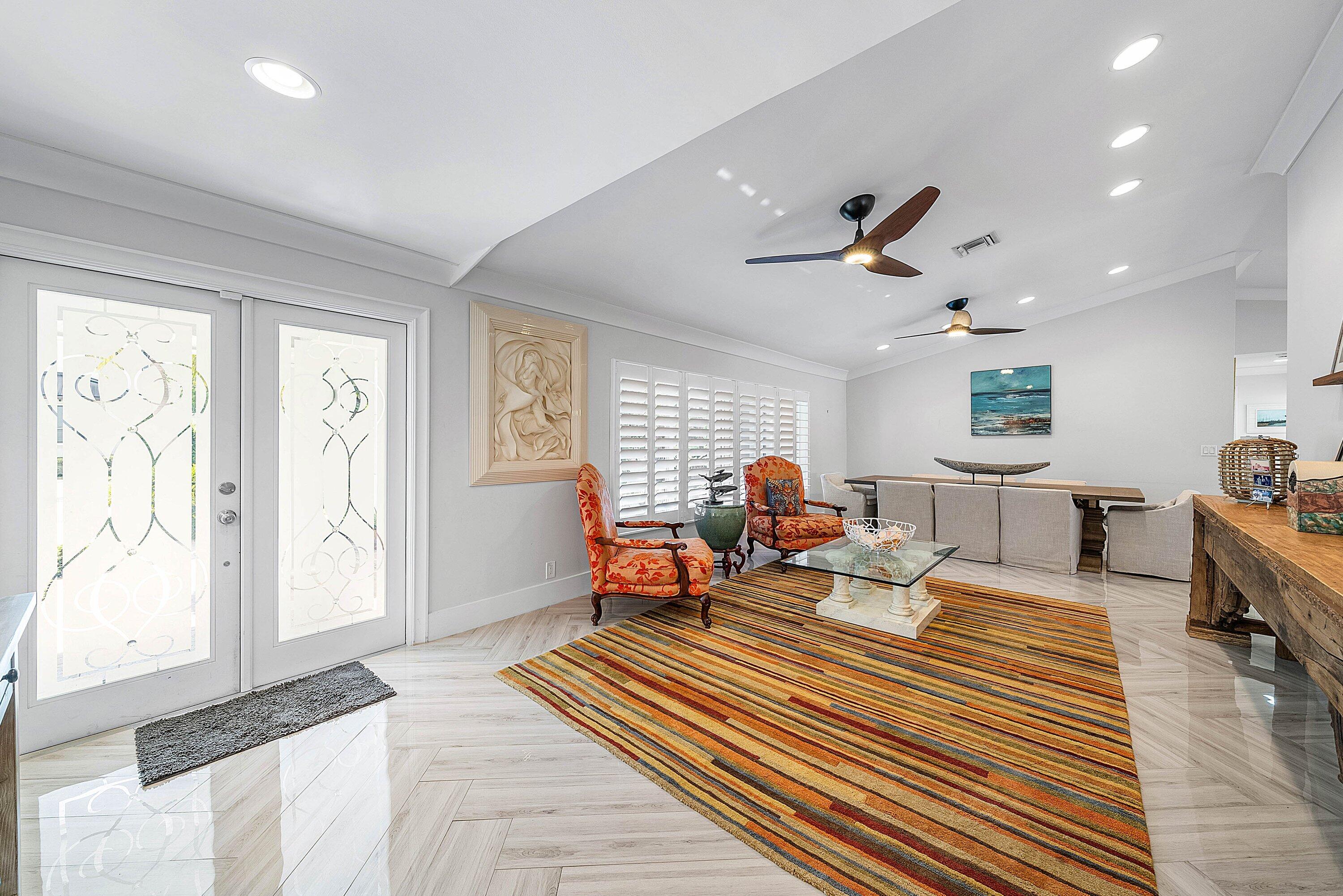 7425 NE Bay Cv Boca Raton, FL 33487