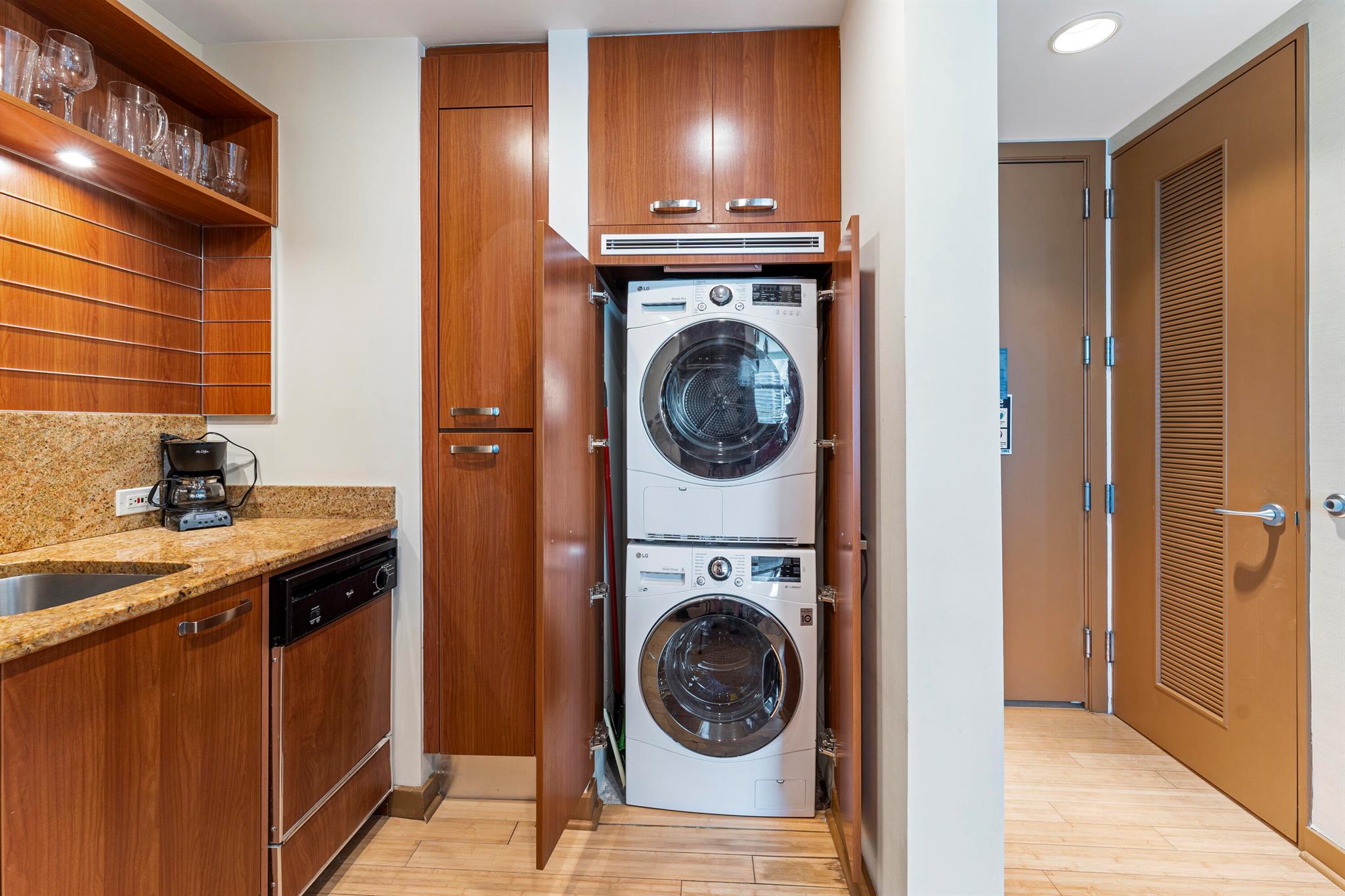image Mayfield Condo10