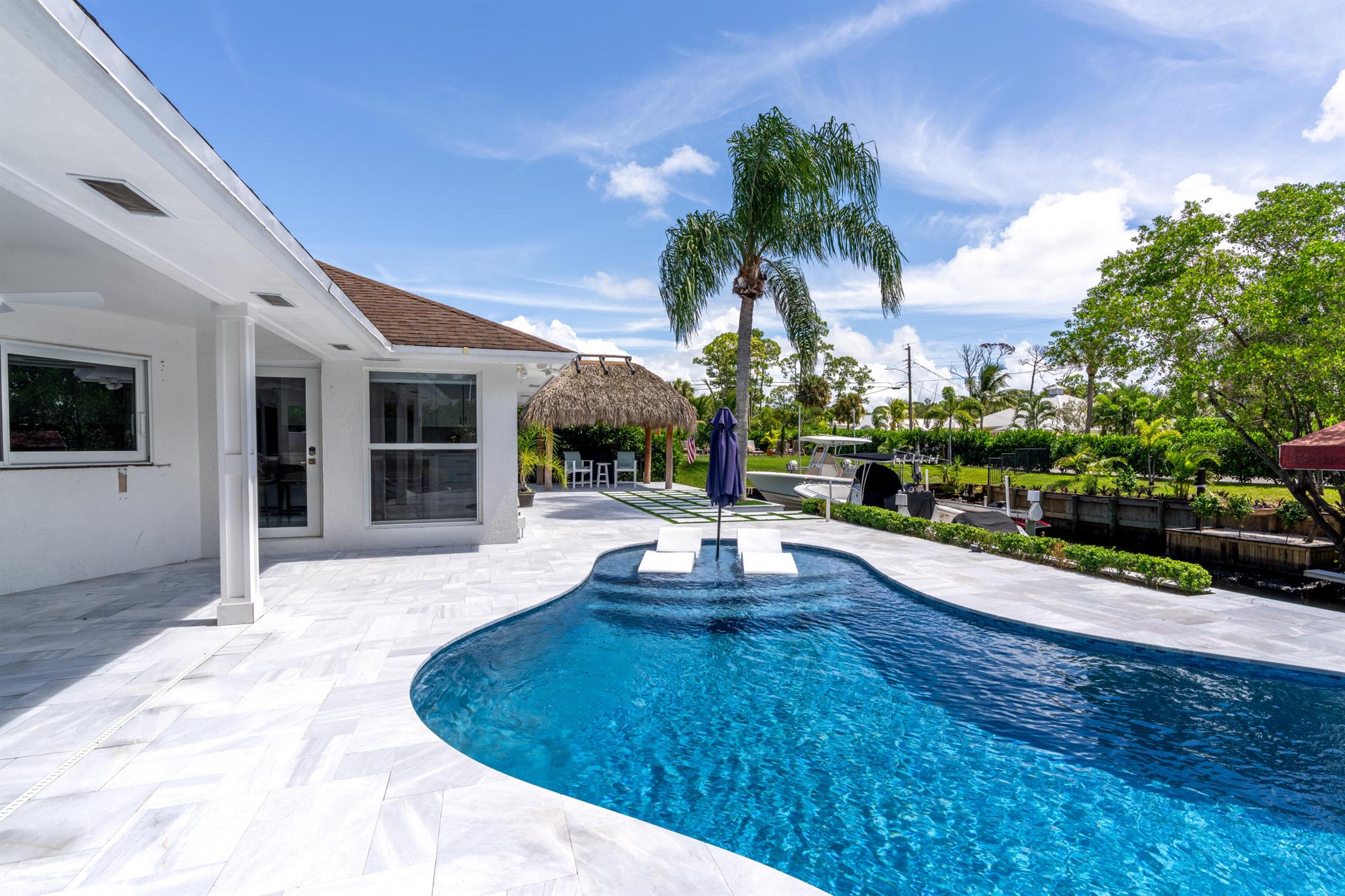 9524 SE Cove Pt St Jupiter, FL 33469