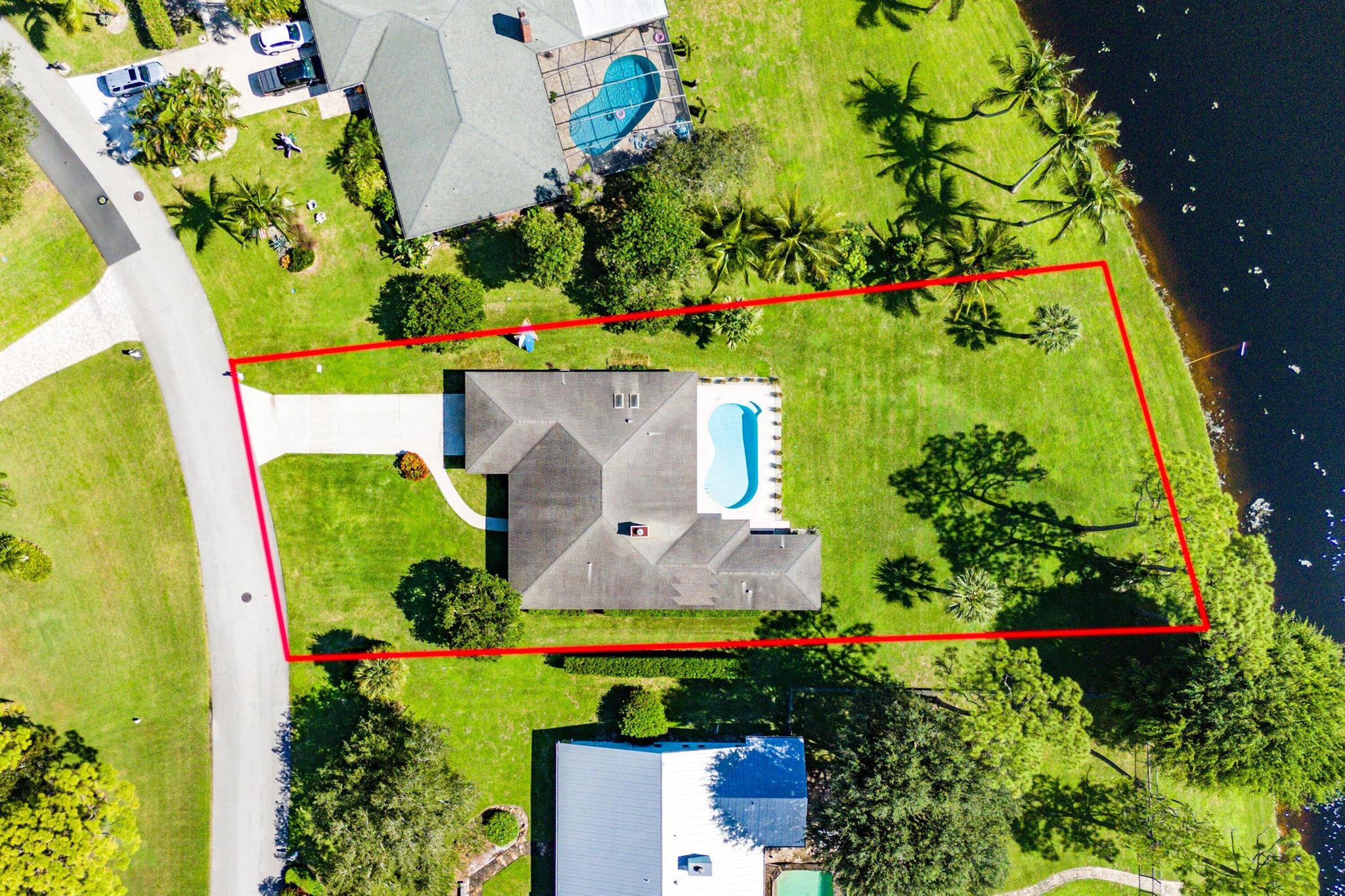 6048 Woodlake Rd Jupiter, FL 33458