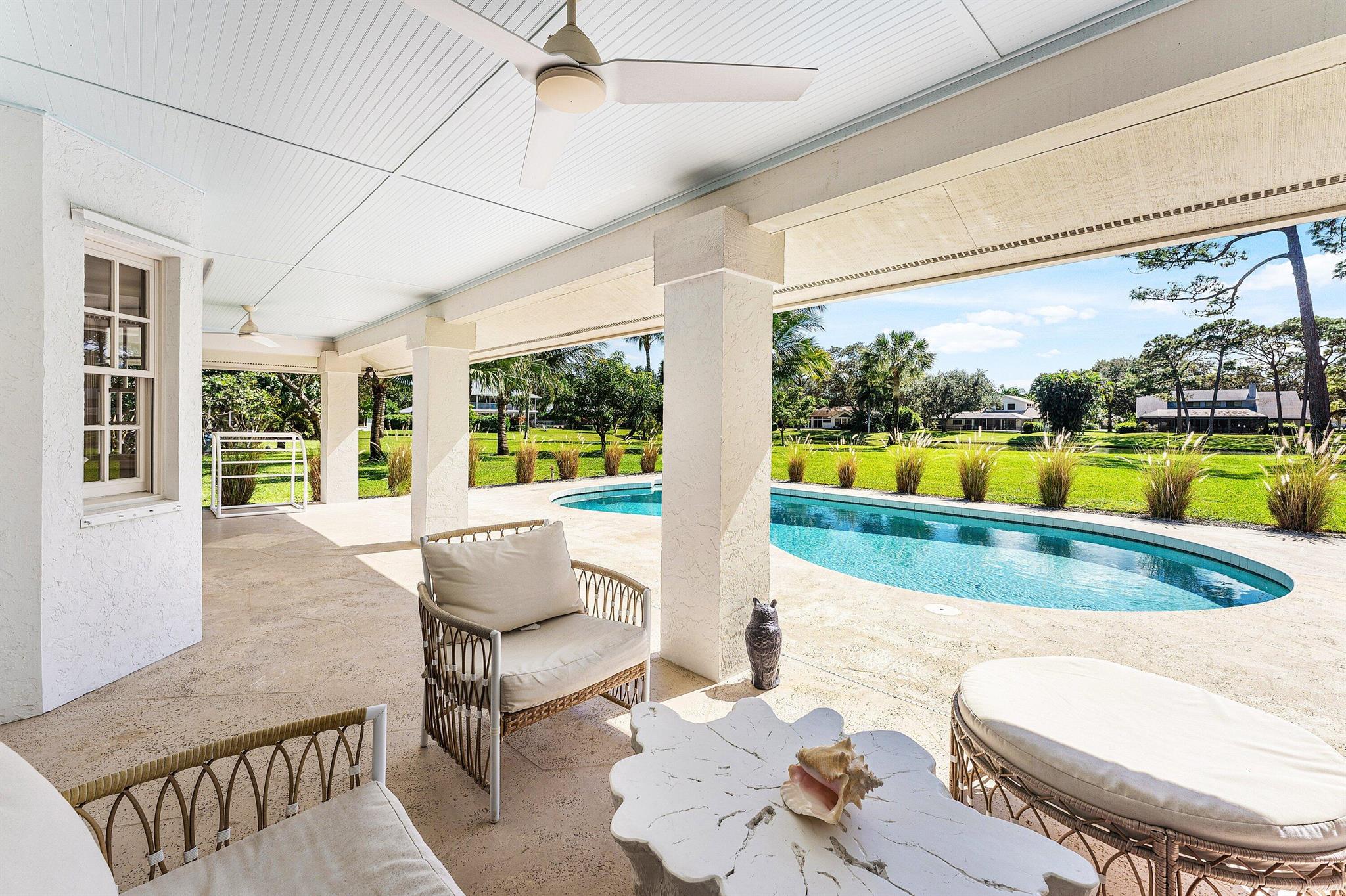 6048 Woodlake Rd Jupiter, FL 33458