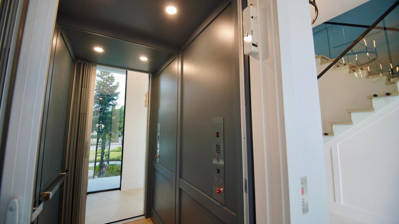 11331 Avery Palm Beach Gardens, FL 33410